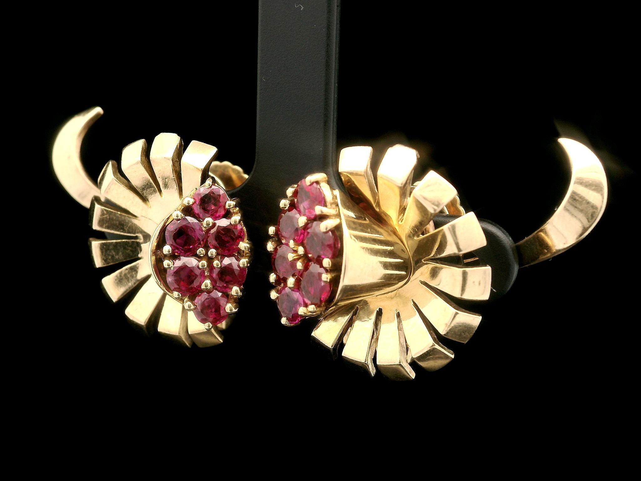 Vintage Retro 14k Gold GIA 3ctw Burma No Heat Rubin Blume Schraubverschluss Ohrringe, Vintage (Rundschliff) im Angebot