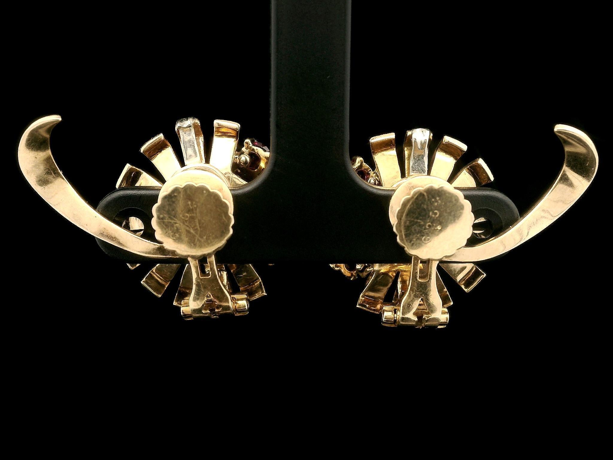 Vintage Retro 14k Gold GIA 3ctw Burma No Heat Rubin Blume Schraubverschluss Ohrringe, Vintage im Zustand „Gut“ im Angebot in Montclair, NJ