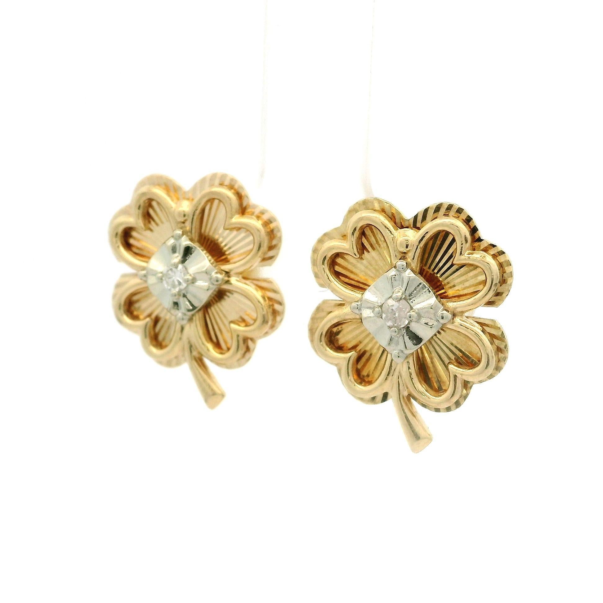 Single Cut Vintage Retro 14k Solid Gold Diamond Four Leaf Clover Fluted Lucky Stud Earrings For Sale