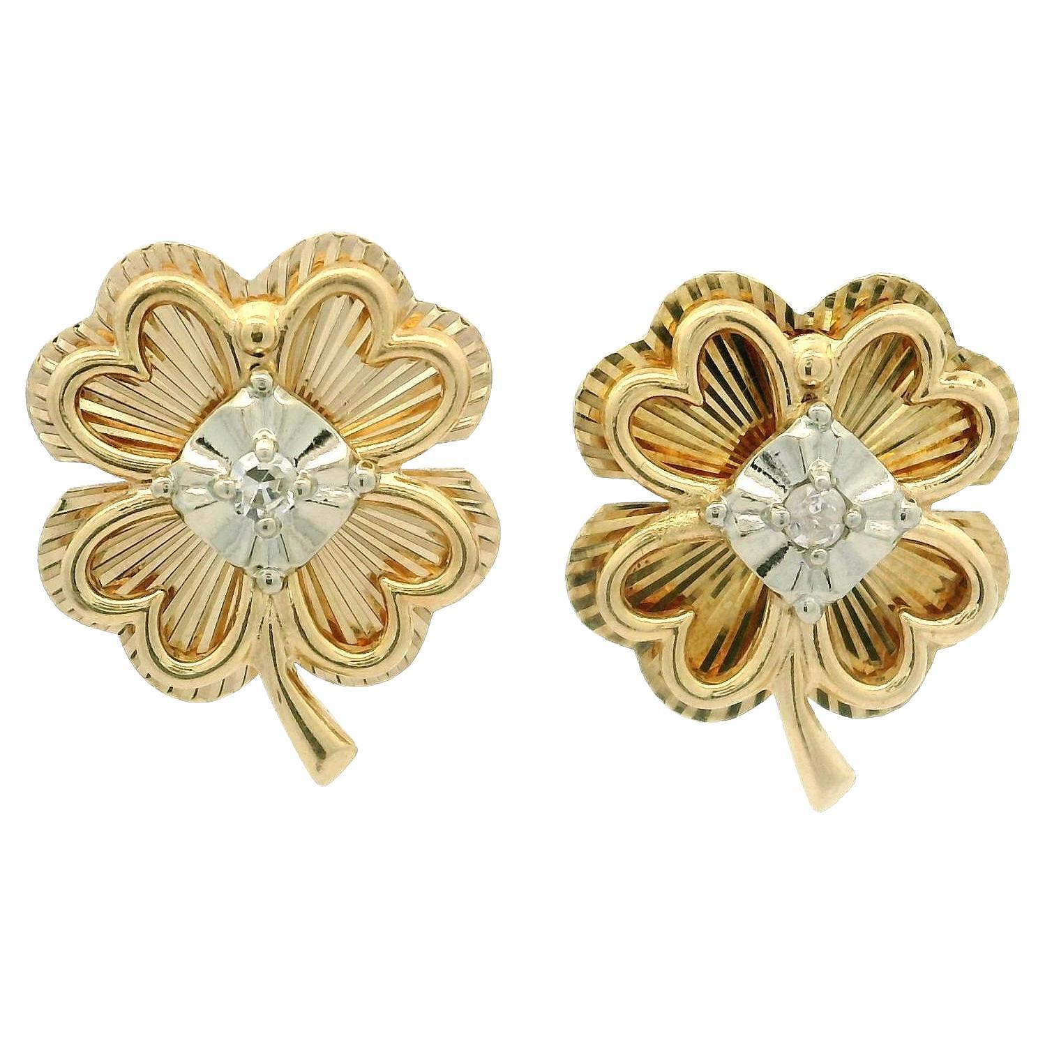 Vintage Retro 14k Solid Gold Diamond Four Leaf Clover Fluted Lucky Stud Earrings For Sale
