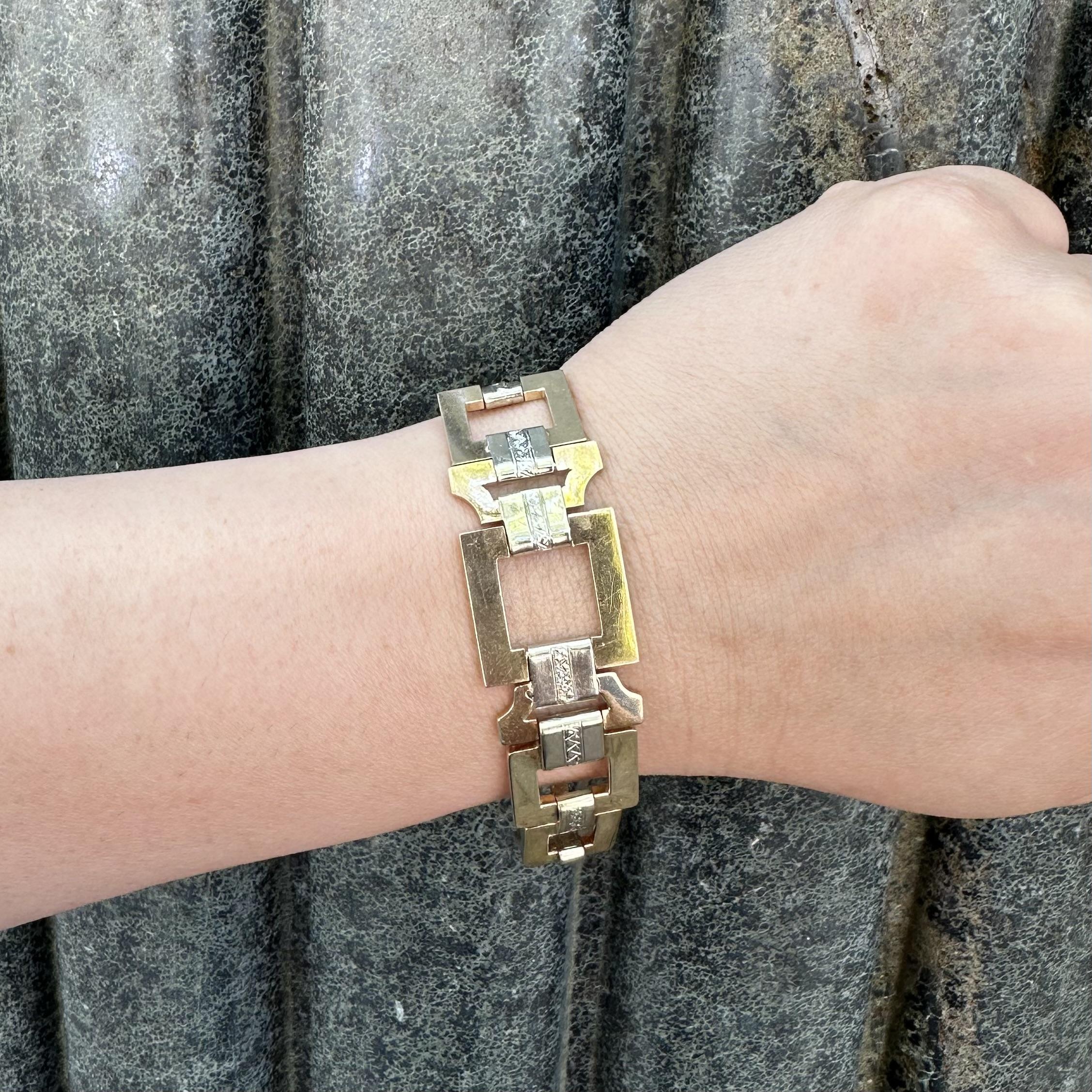 Vintage Retro 14k Solid Gold Graduated Geometric Square Open Link Bracelet en vente 3