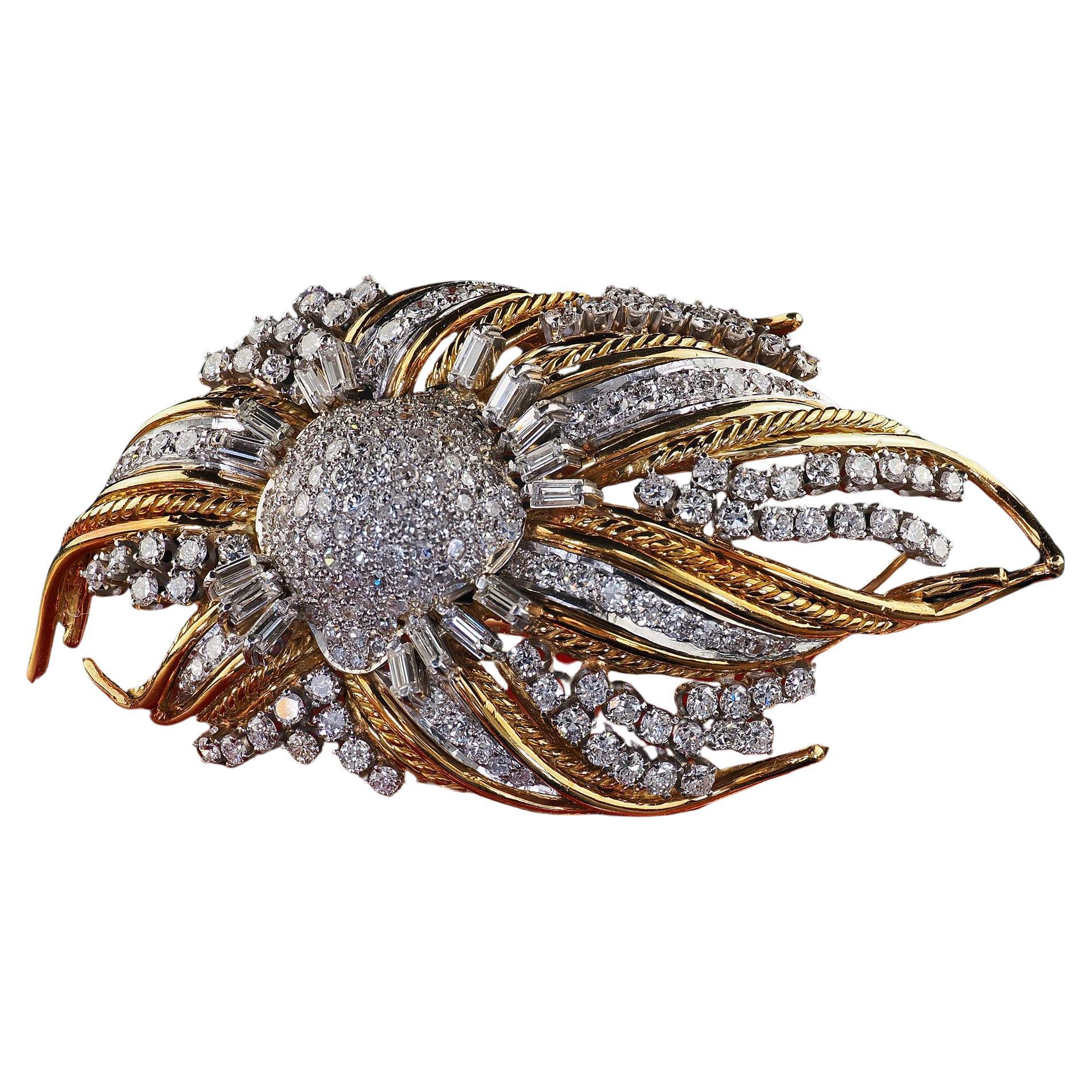 Broche Floral Retro Vintage de Oro Amarillo de 14K y Platino en venta