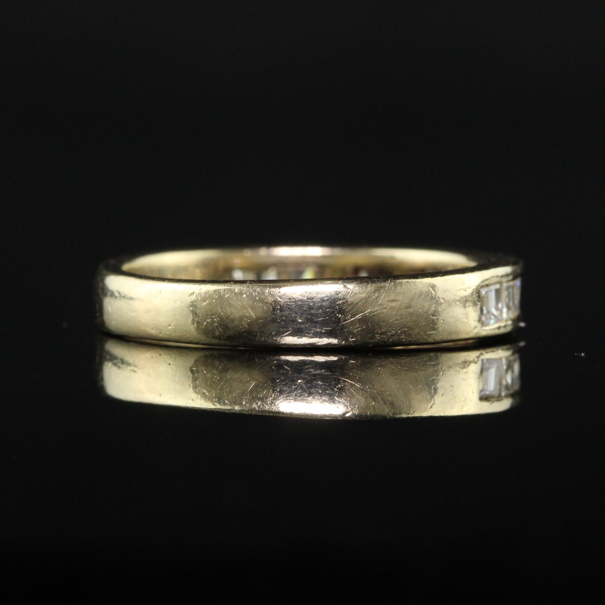Vintage Retro 14K Yellow Gold Carre Cut Diamond Wedding Band - Size 5 For Sale 2