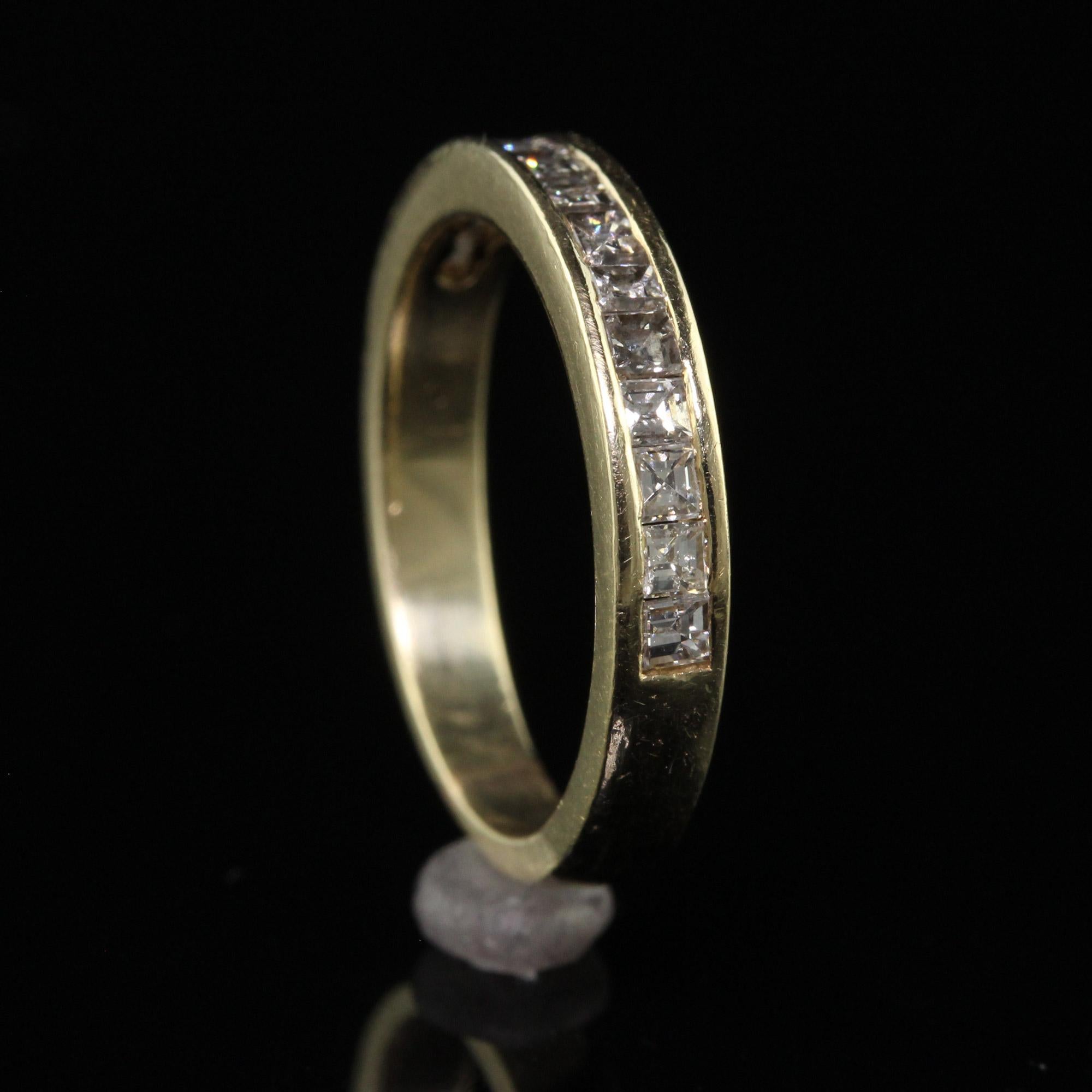Vintage Retro 14K Yellow Gold Carre Cut Diamond Wedding Band - Size 5 For Sale 3