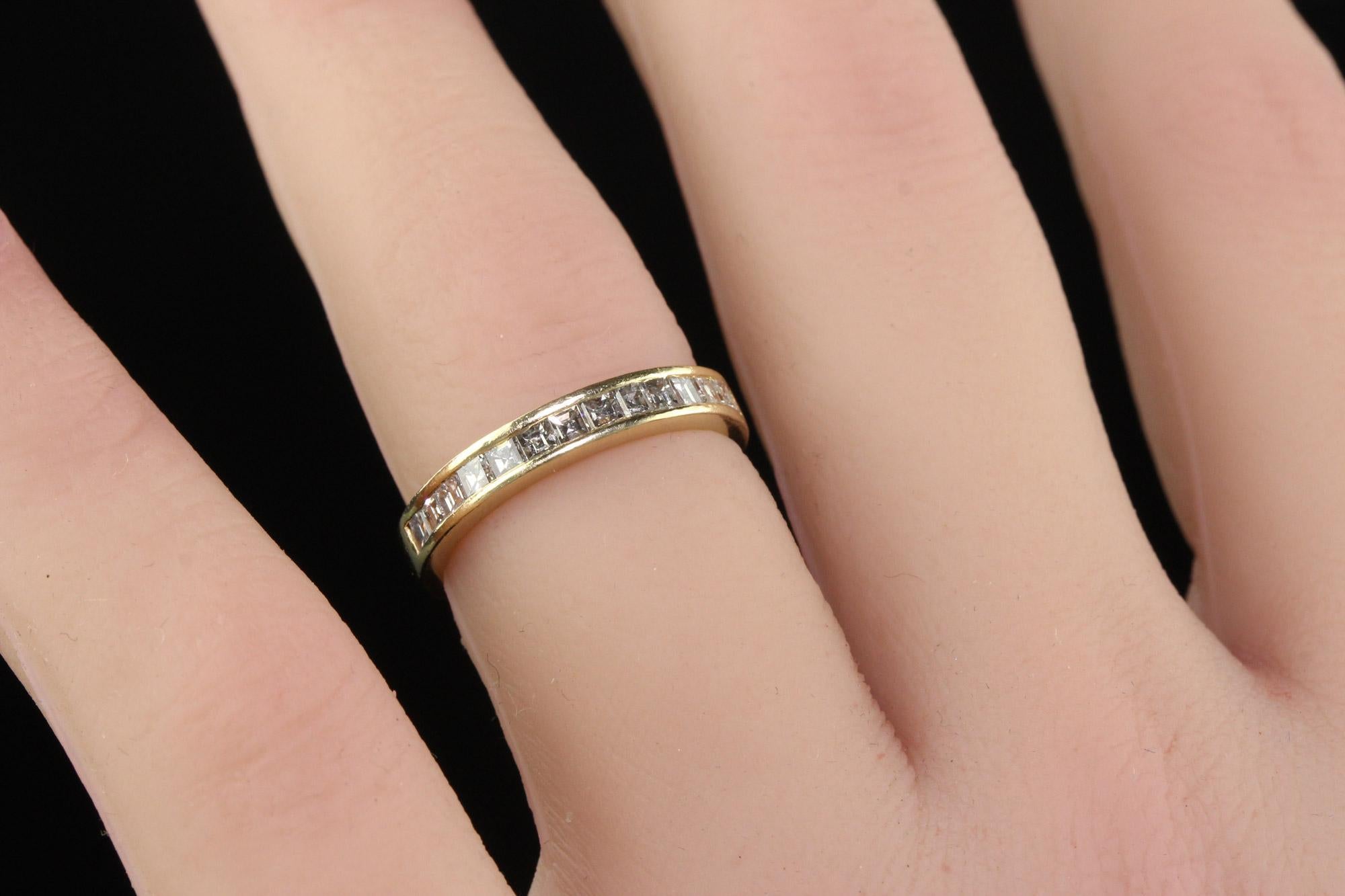 Vintage Retro 14K Yellow Gold Carre Cut Diamond Wedding Band - Size 5 For Sale 4