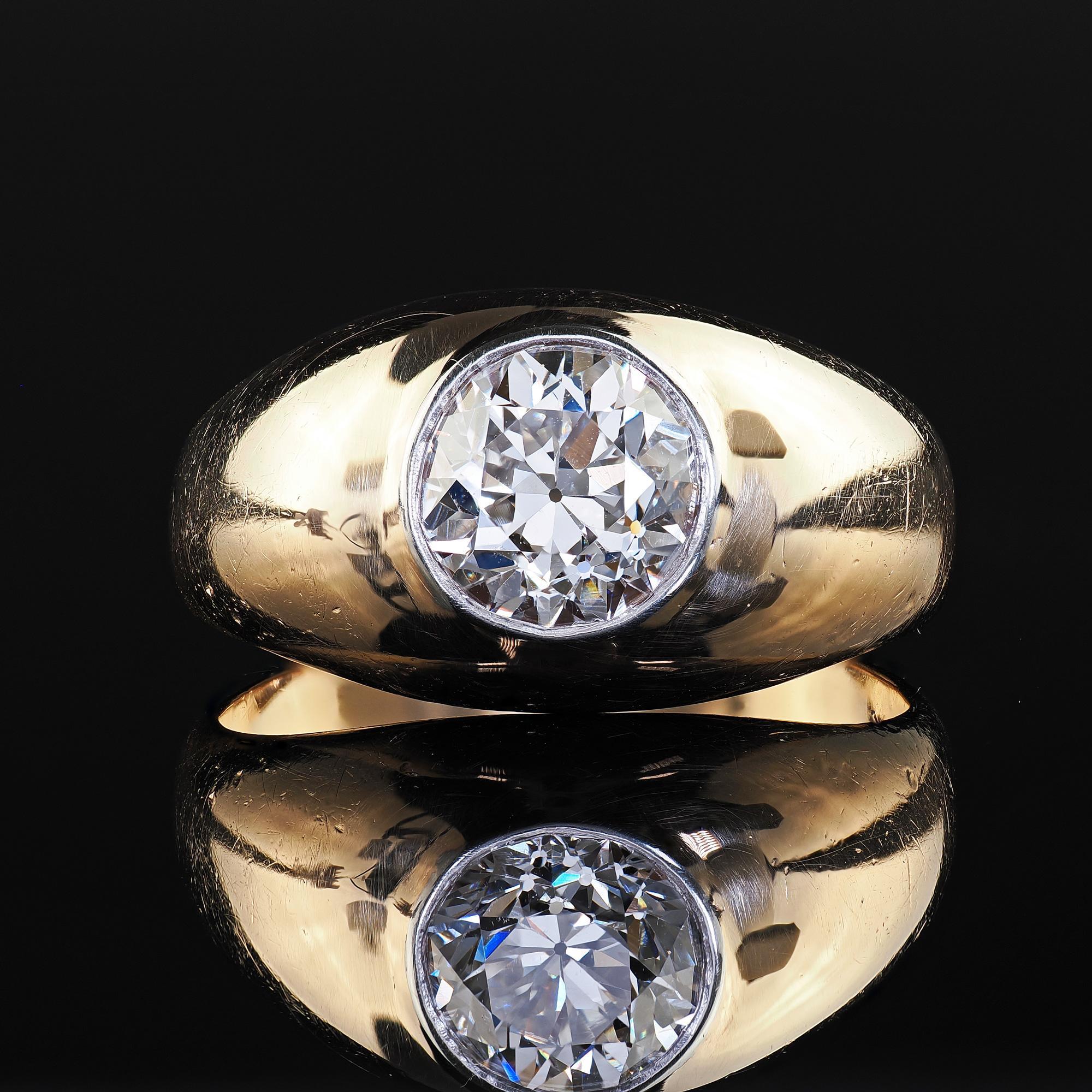 Vintage Retro 14K Yellow Gold Old Cut Diamond Flush Set Engagement Ring - GIA For Sale 3