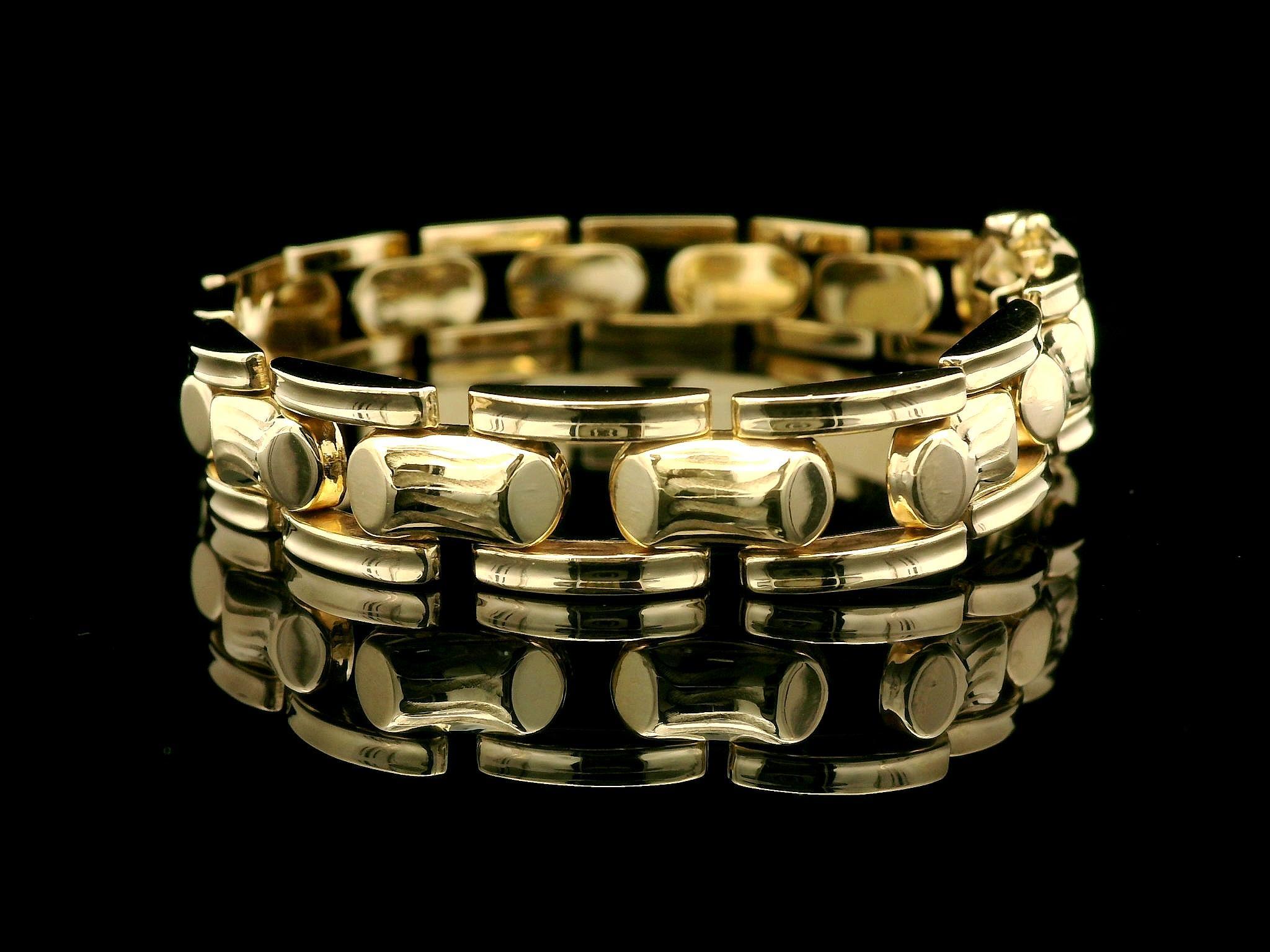 Bracelet à larges maillons vintage rétro en or jaune 14 carats texturé et rainuré Excellent état - En vente à Montclair, NJ
