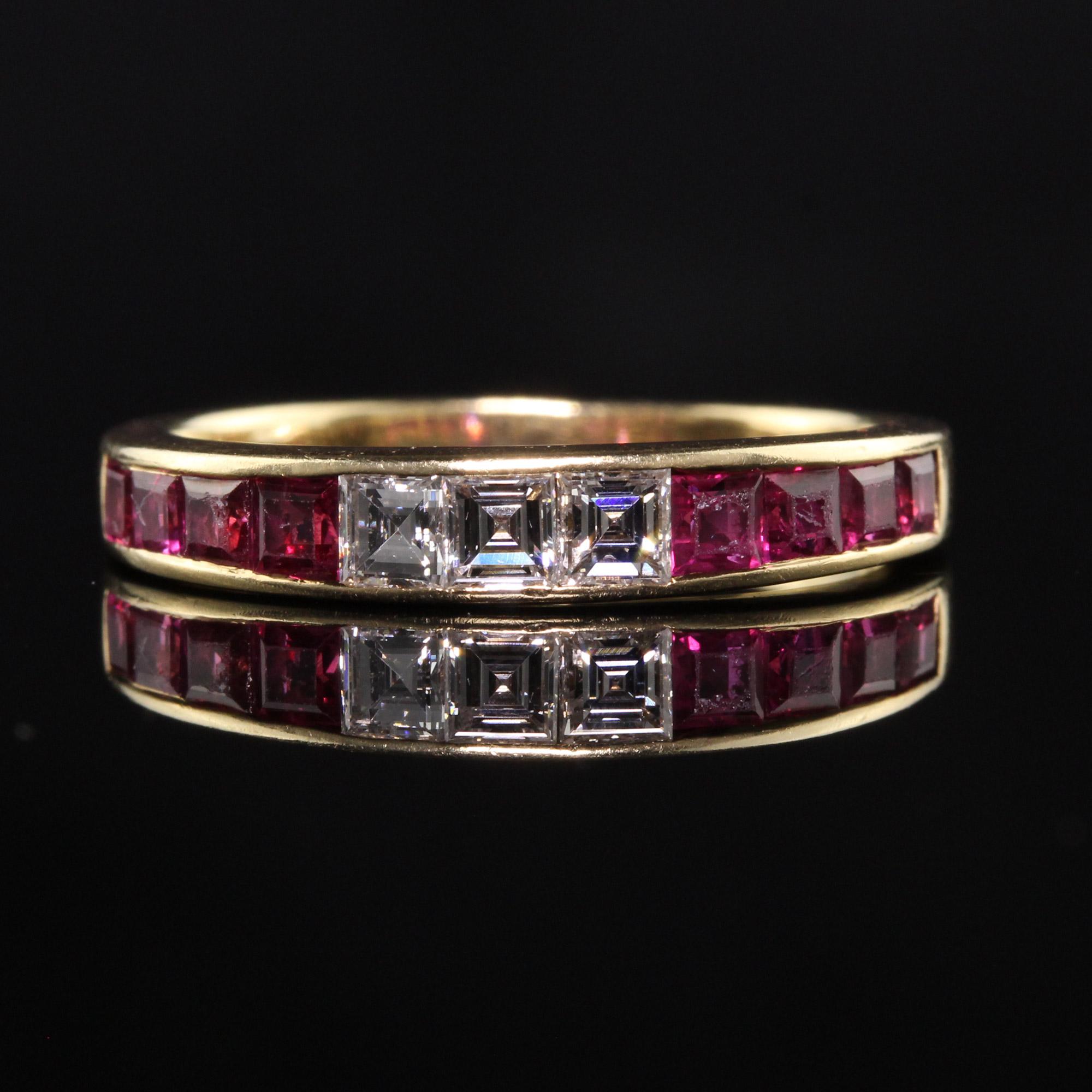 Vintage Retro 14K Yellow Gold Ruby and Carre Cut Diamond Band In Good Condition For Sale In Great Neck, NY