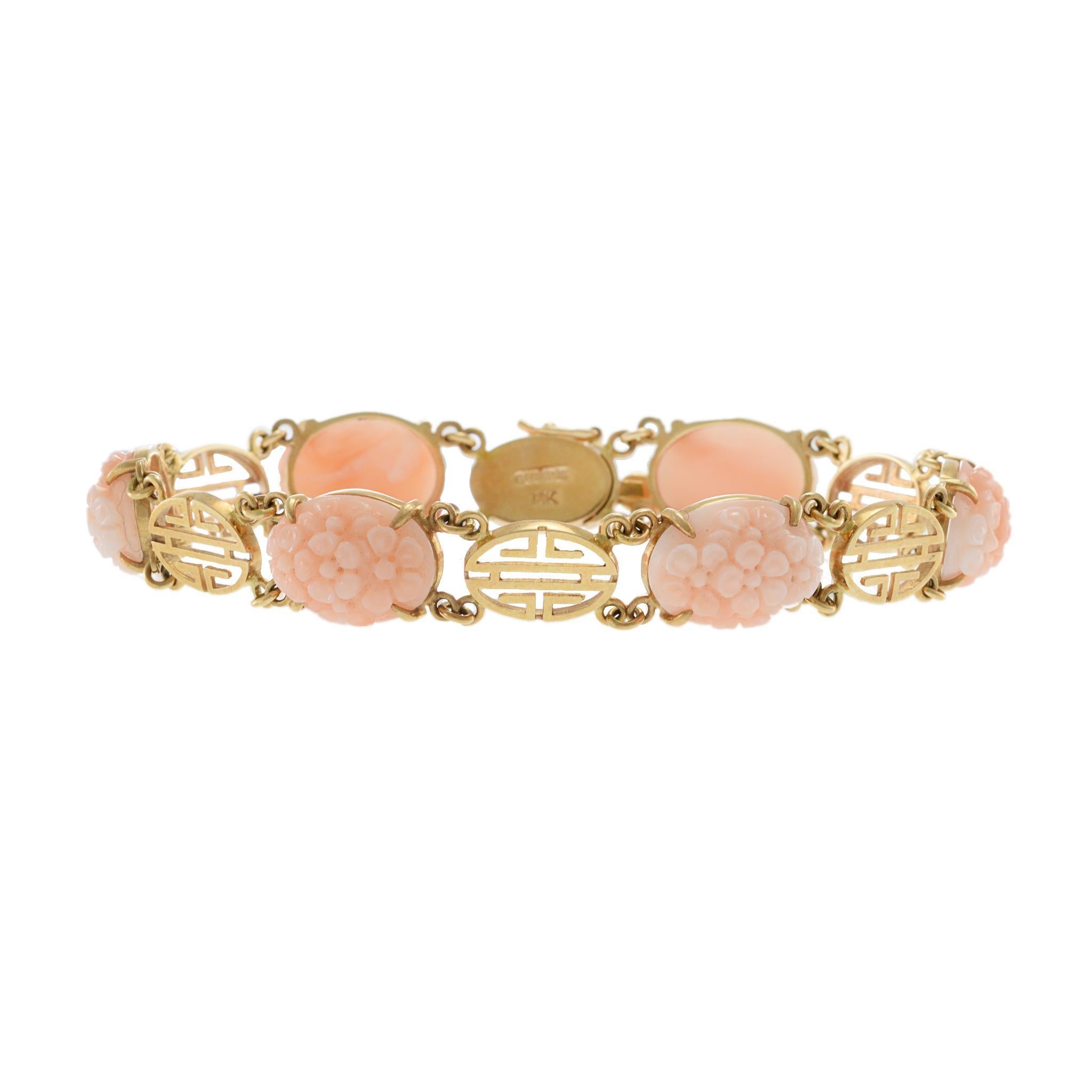 Vintage Retro 14KT Gelbgold Echte Rosa Korallen Schnitzereien Armband im Angebot 1
