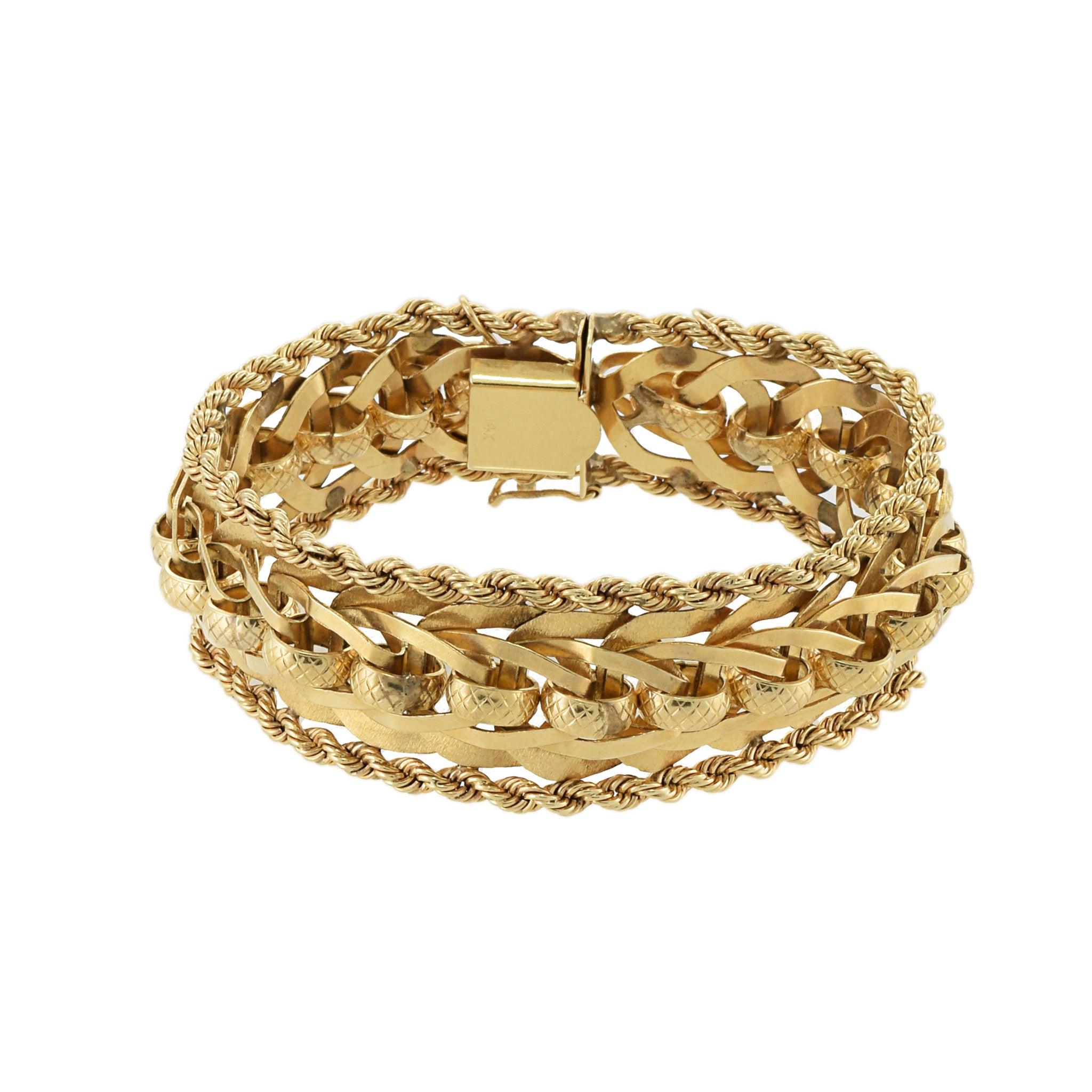 Vintage Retro 14KT Yellow Gold Mesh Loop Bracelet with Rope Sides. This bold and sophisticated bracelet features a 20mm wide mesh loop design, complemented by intricate rope detailing along the sides. Crafted from luxurious 14KT yellow gold and