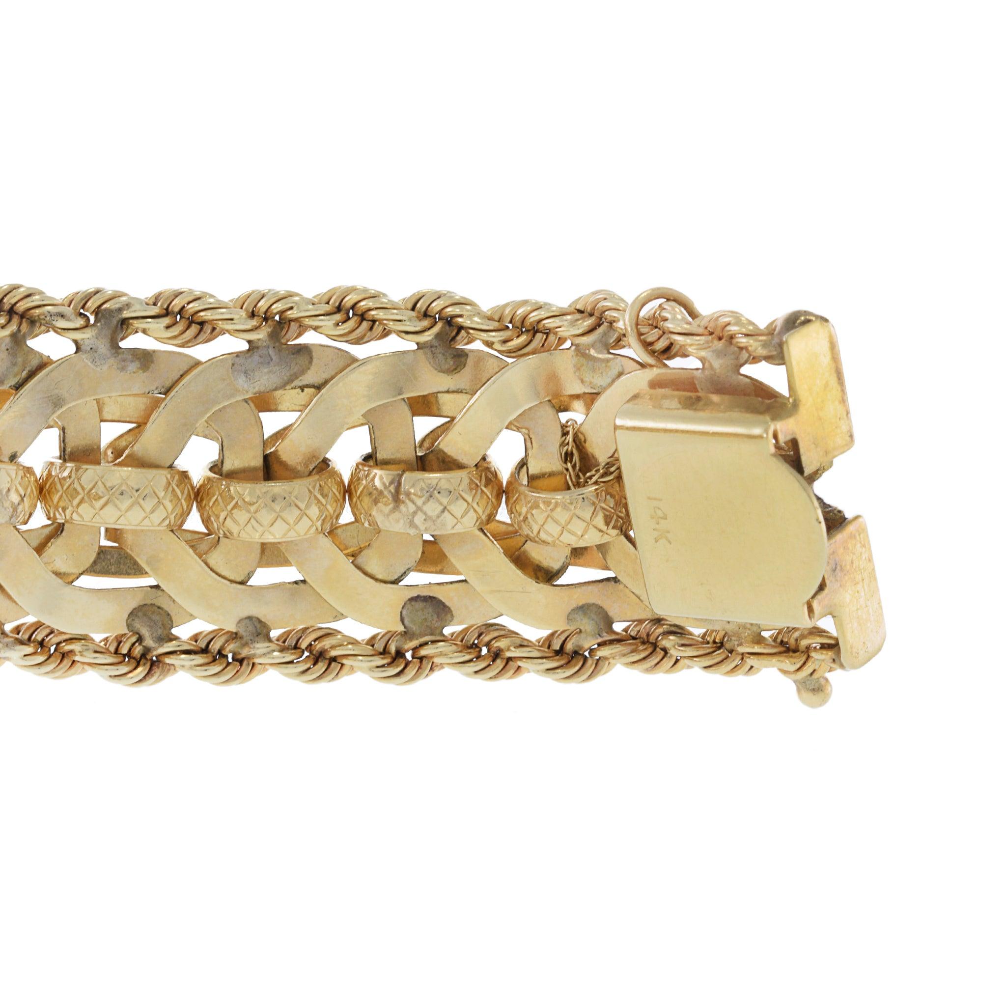 Vintage Retro 14KT Yellow Gold Mesh Loop Bracelet with Rope Sides In Excellent Condition In New York, NY