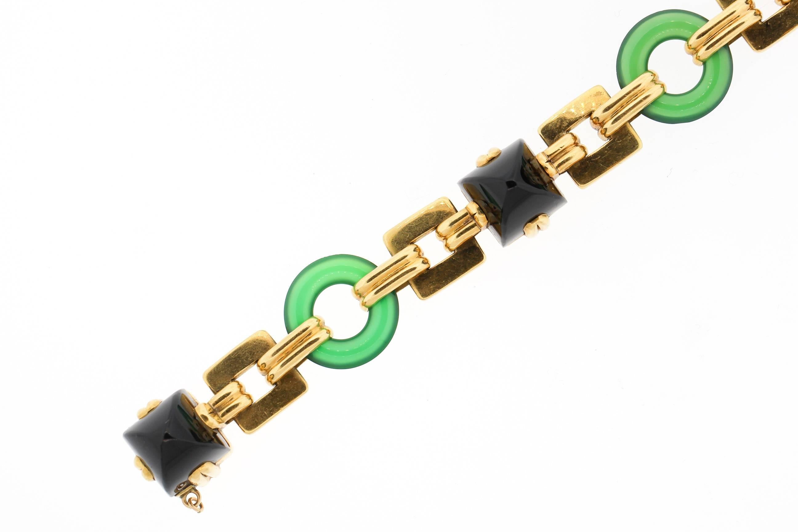 Vintage Retro 18 Karat Gold Onyx Chrysophrase Link Bracelet In Good Condition In New York, NY