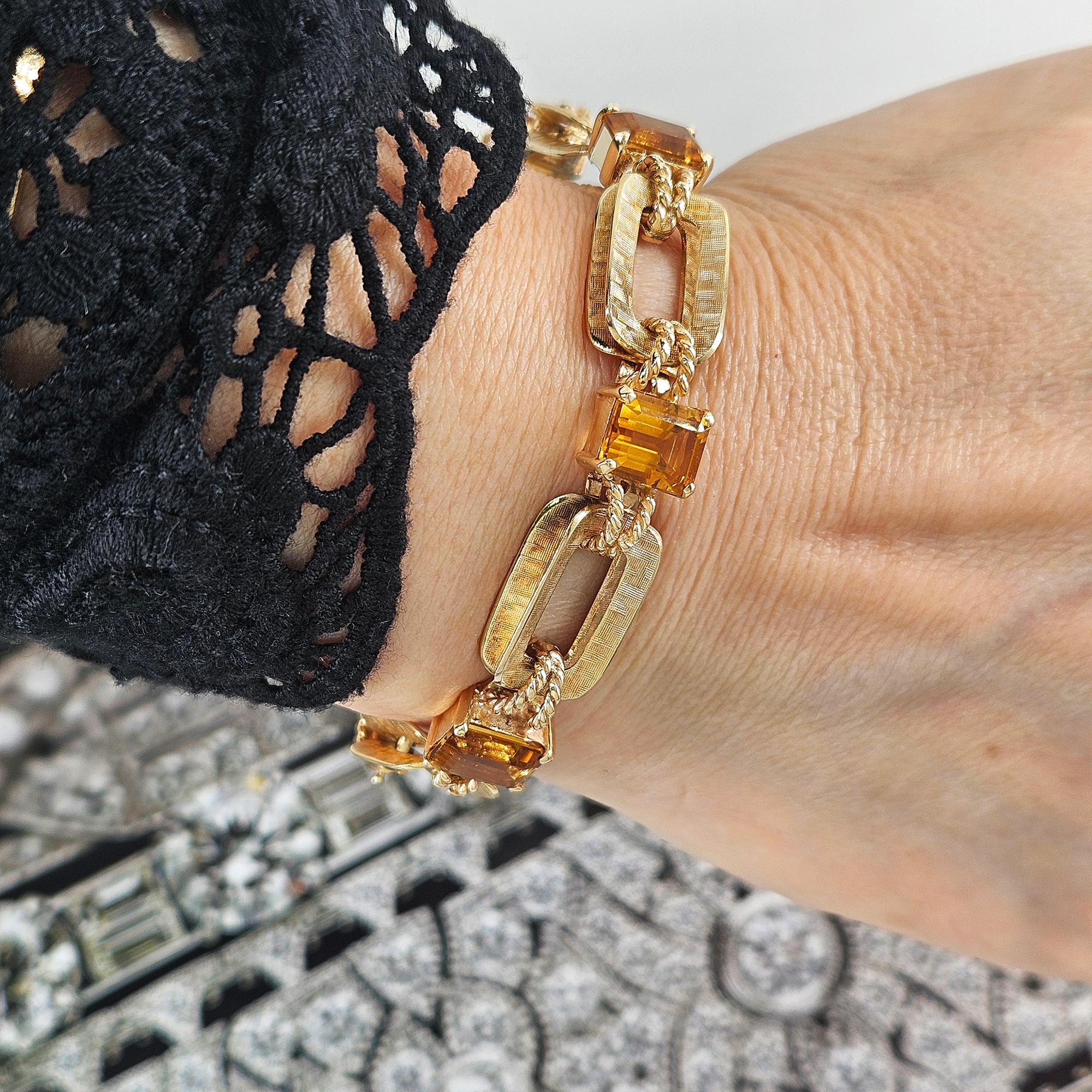 Vintage Retro 18.90ctw Emerald cut Citrine Line Link 14k Yellow Gold Bracelet For Sale 14