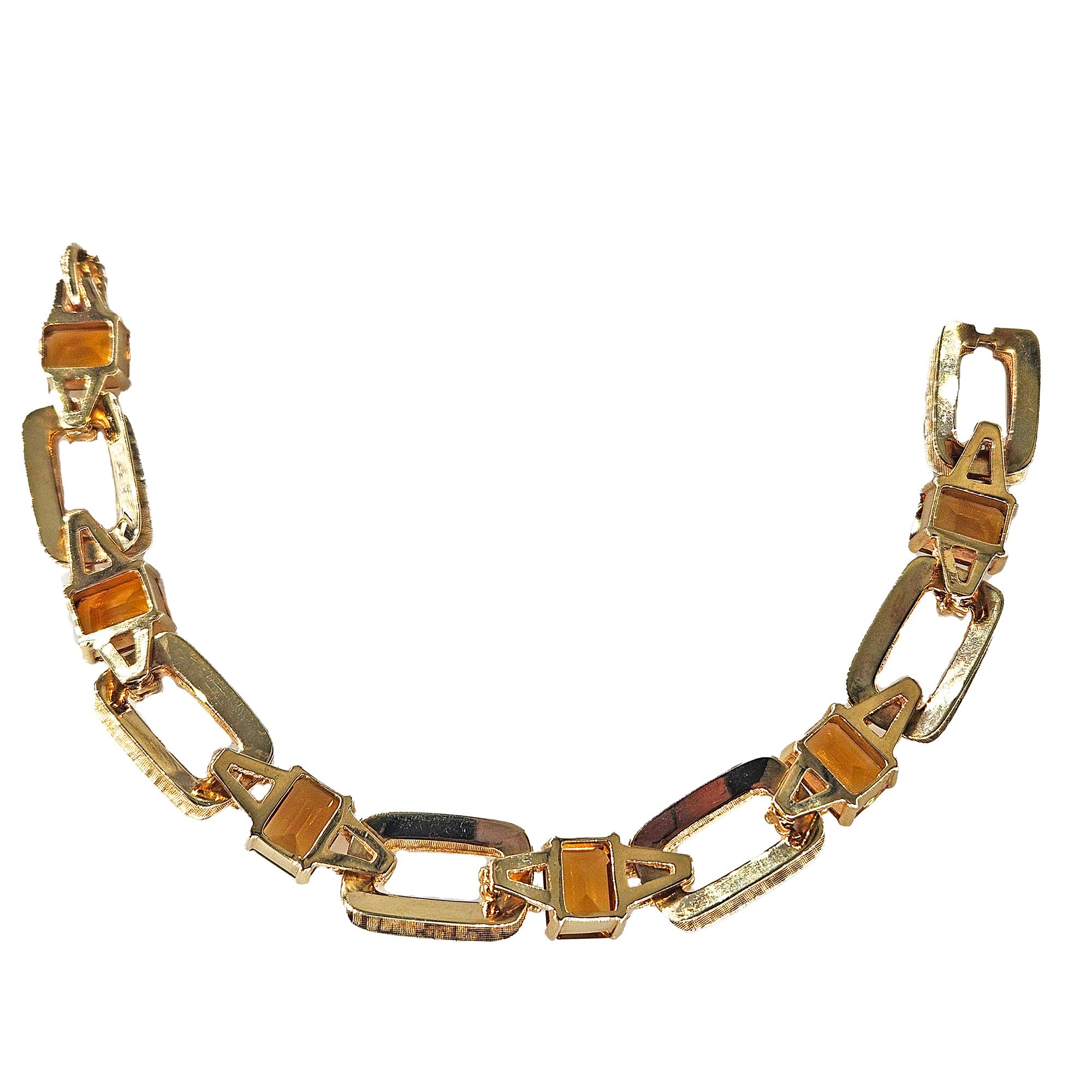 An Amazing Vintage Retro Citrine Gold Line Link Bracelet from the Retro Era! 

Dating from the chic and stylish 1950s, this striking Retro bracelet features a fabulous alternating pattern of faceted rich, honey-colored citrines gemstones and rounded