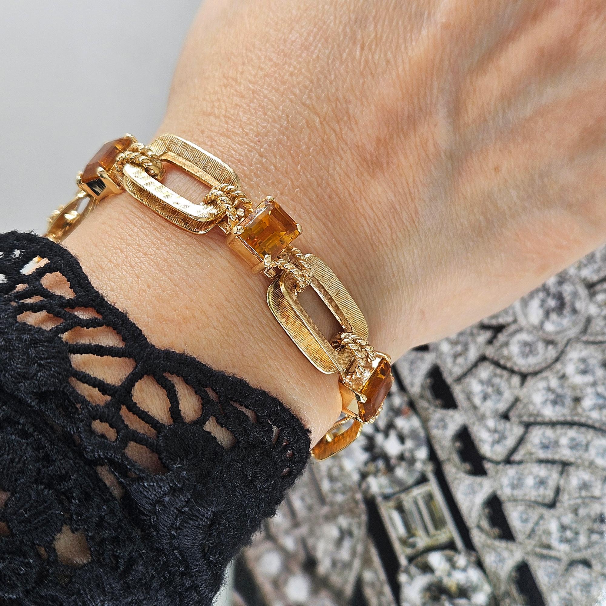 Vintage Retro 18.90ctw Emerald cut Citrine Line Link 14k Yellow Gold Bracelet For Sale 1