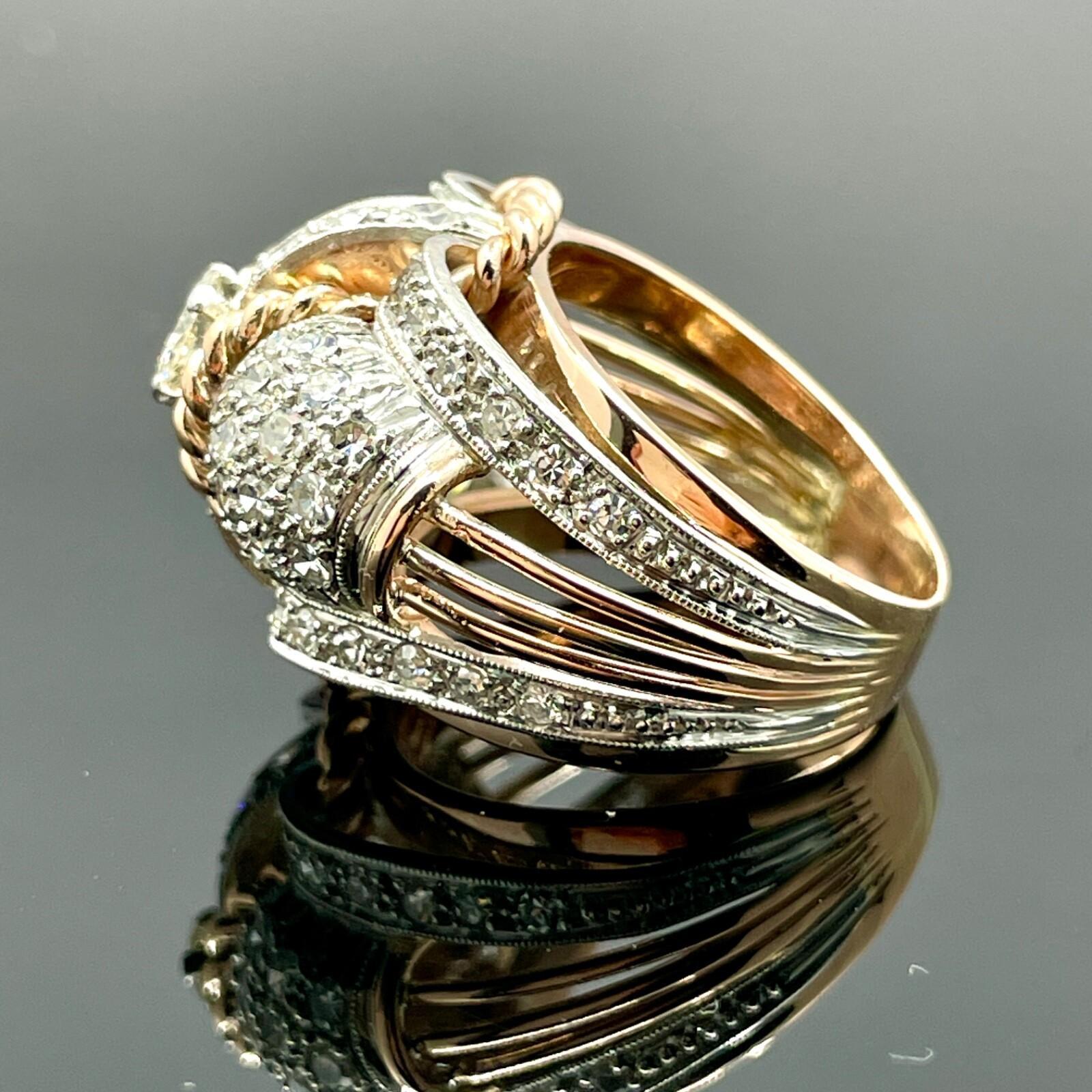 Rétro Vintage Retro Bague bombée en or rose 18k et platine avec diamant 1.75ctw en vente