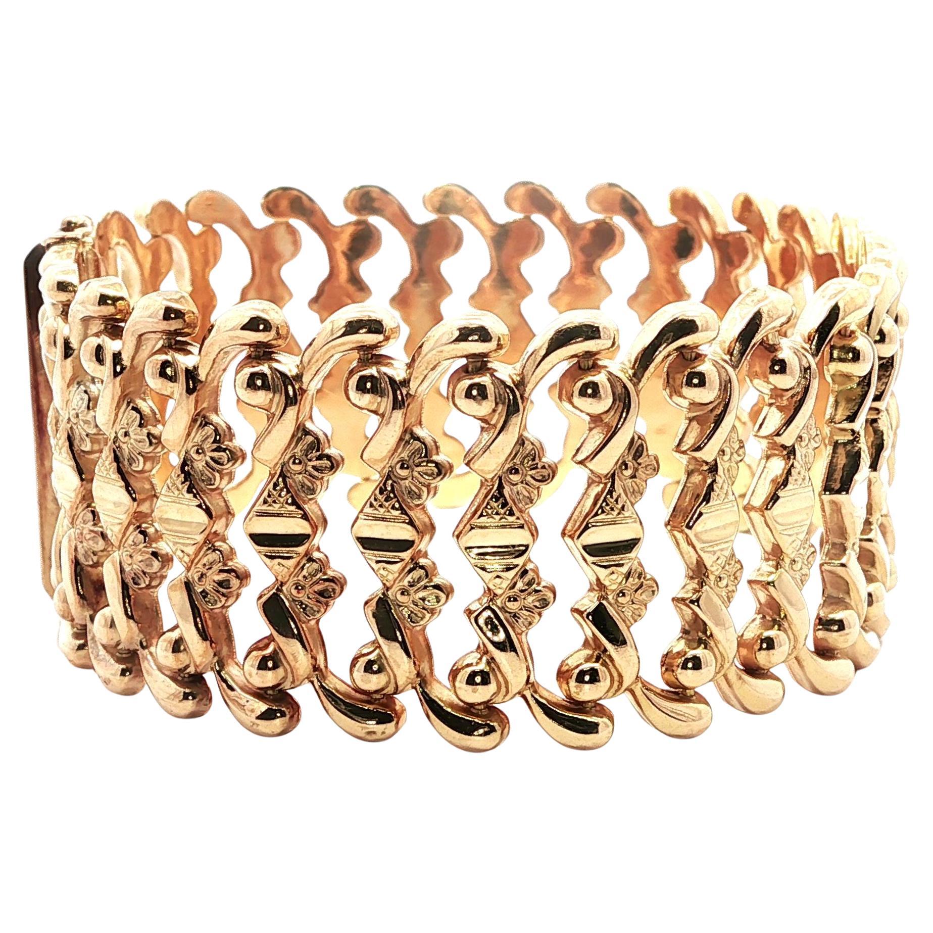 Bracelet Vintage Retro en or jaune rosé 18k à large repoussé Technique Floral
