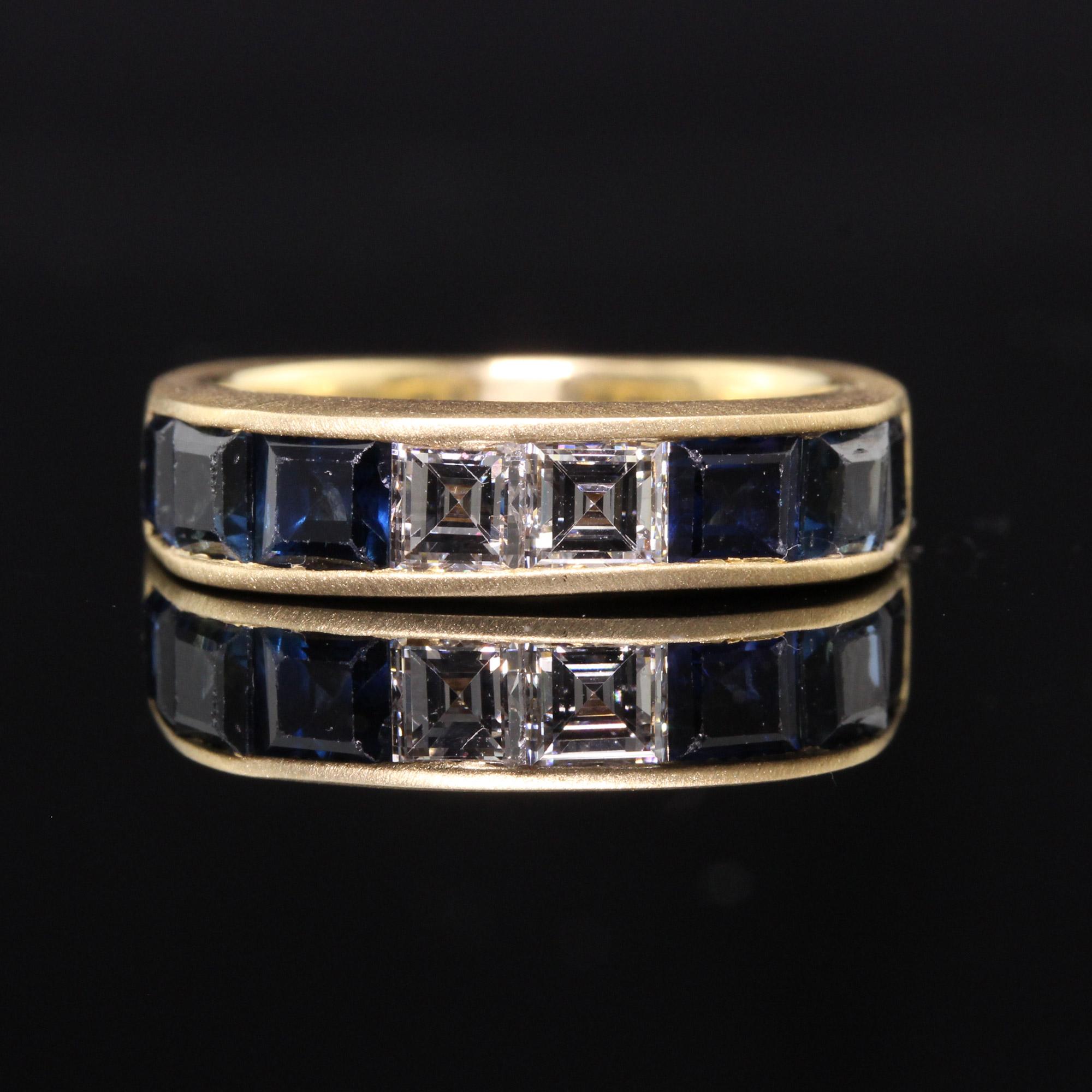 Vintage Retro 18K Yellow Gold Carre Cut Diamond and Sapphire Band In Good Condition For Sale In Great Neck, NY