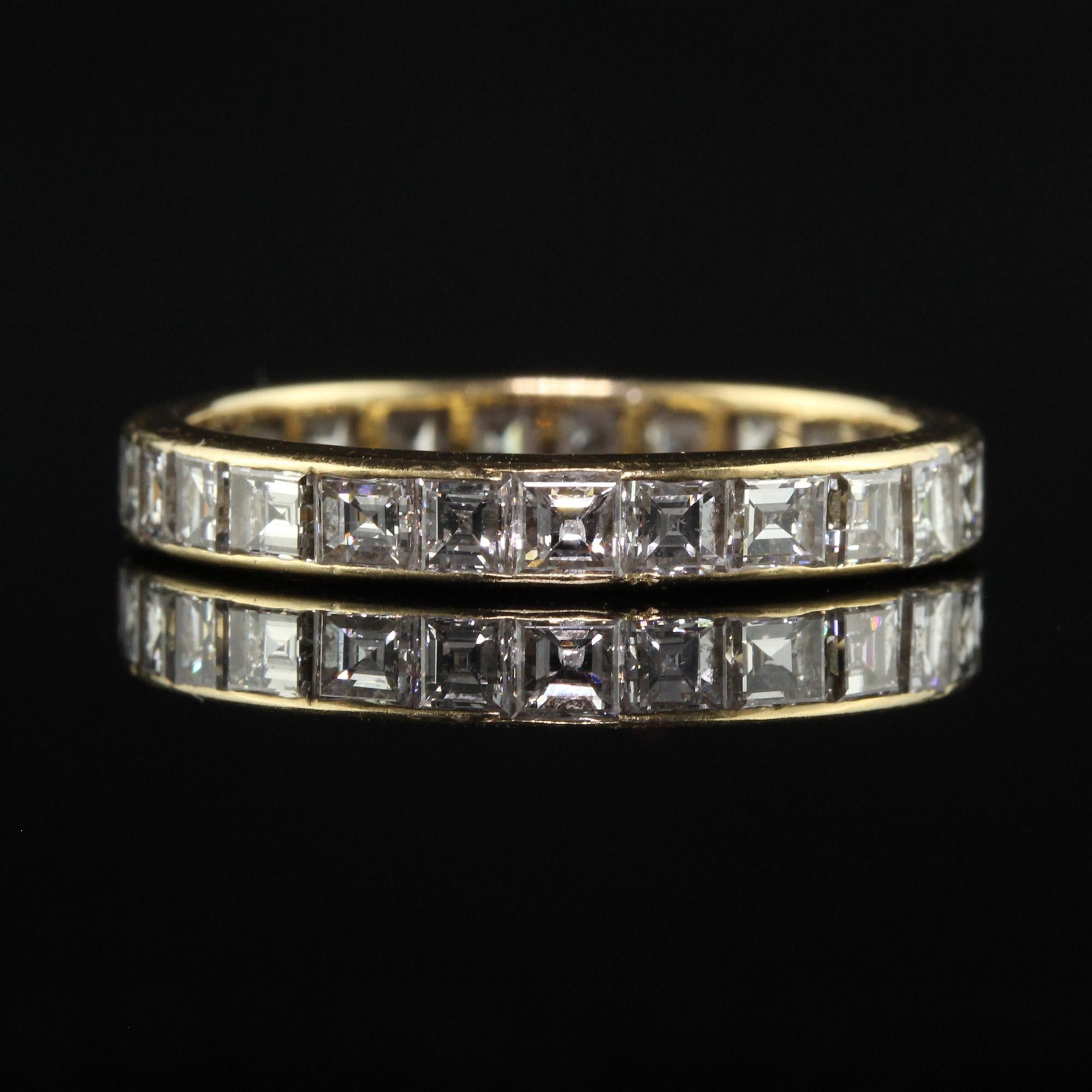 Vintage Retro 18K Yellow Gold Carre Cut Diamond Eternity Wedding Band - Size 5.5 In Good Condition In Great Neck, NY