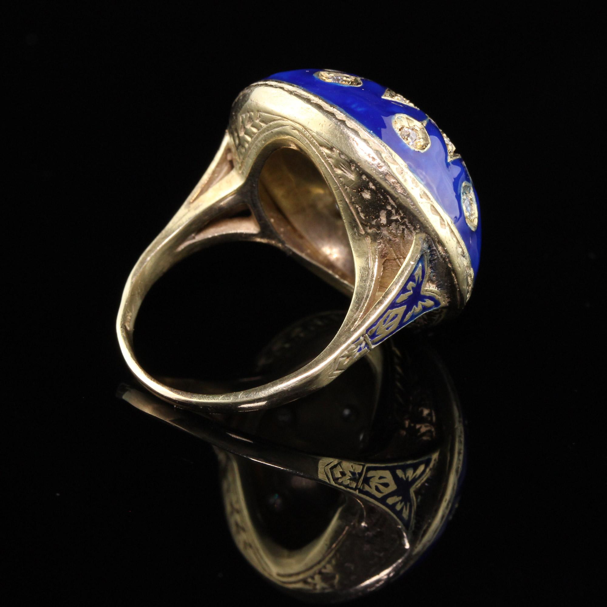 Vintage Retro 18K Yellow Gold Enamel and Diamond Cocktail Ring In Good Condition In Great Neck, NY