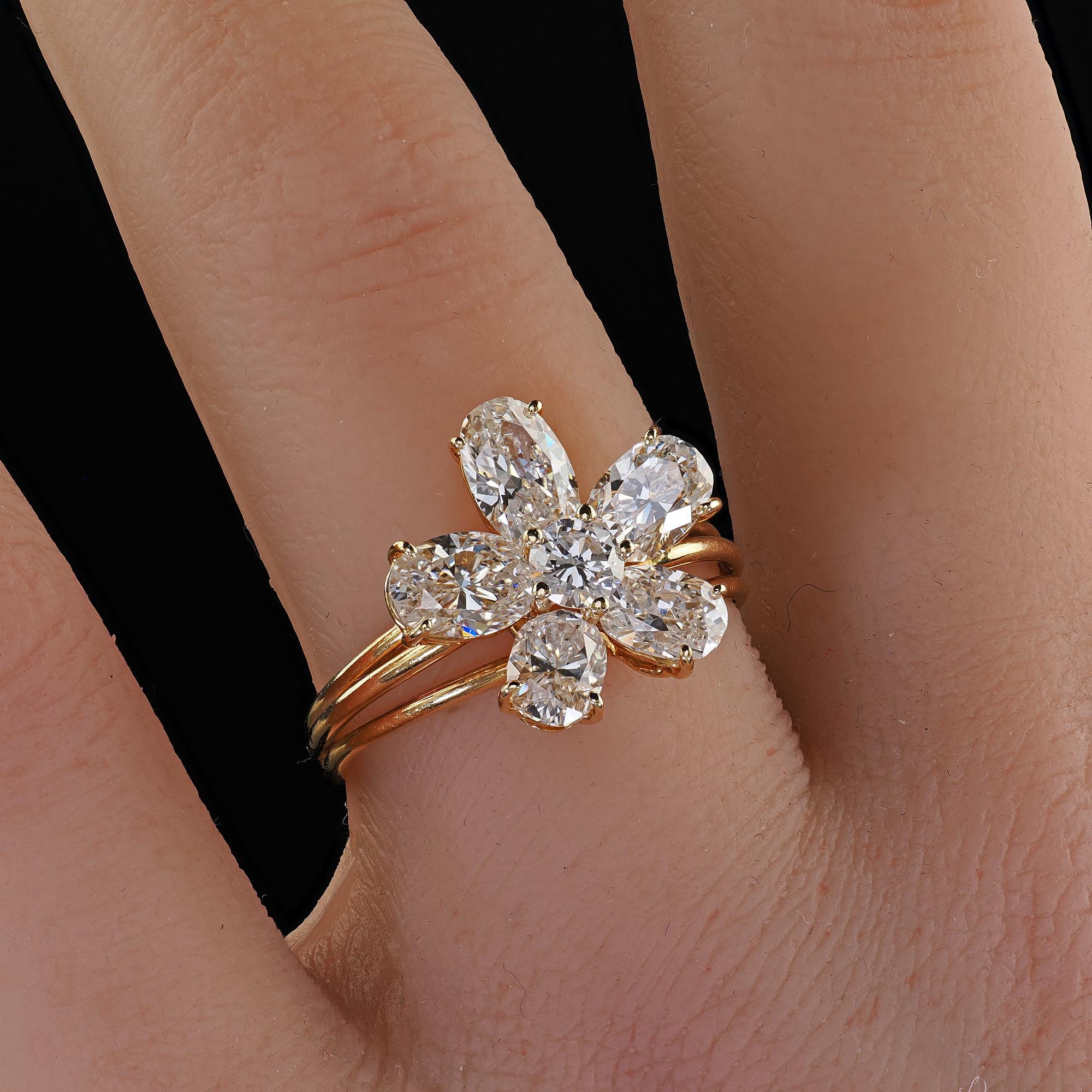 Vintage Retro 18K Yellow Gold Floral Oval Diamond Low Profile Cocktail Ring For Sale 4