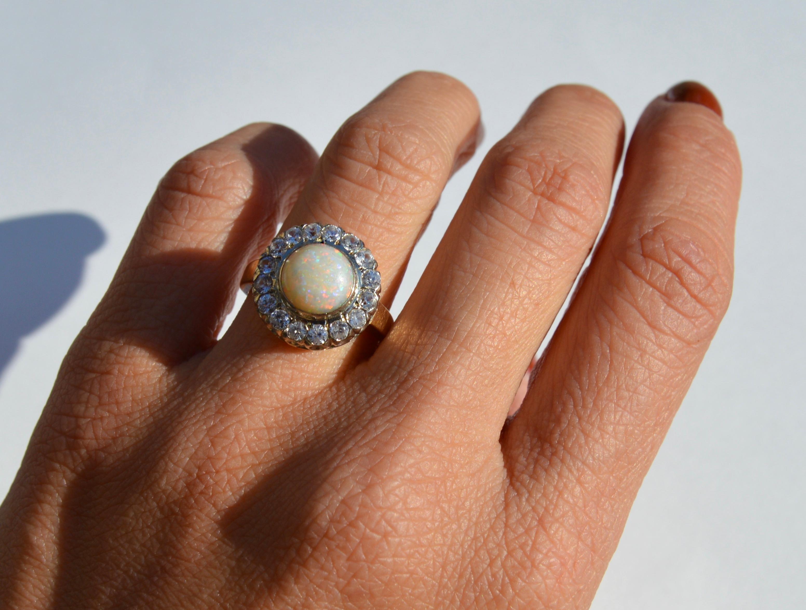 Vintage Retro 1940s 2.04 Carat Opal Diamond 14 Karat Gold Halo Engagement Ring For Sale 2
