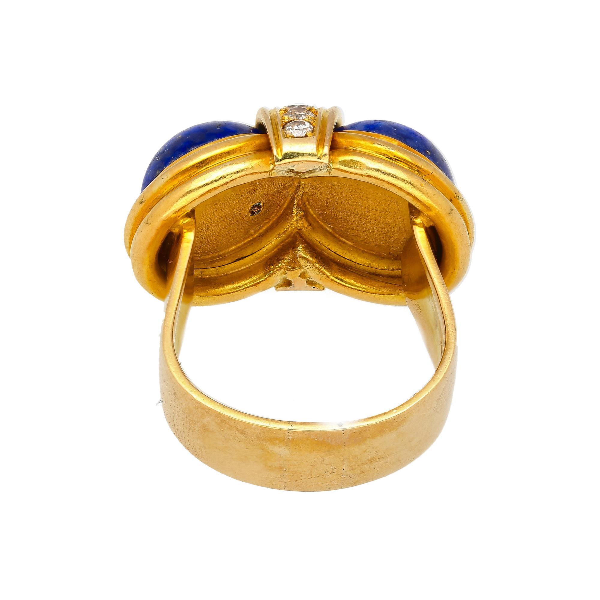 Vintage Retro Cabochon Lapis Lazuli 18K Gold Clip-On Earrings and Ring Set In Excellent Condition For Sale In Miami, FL
