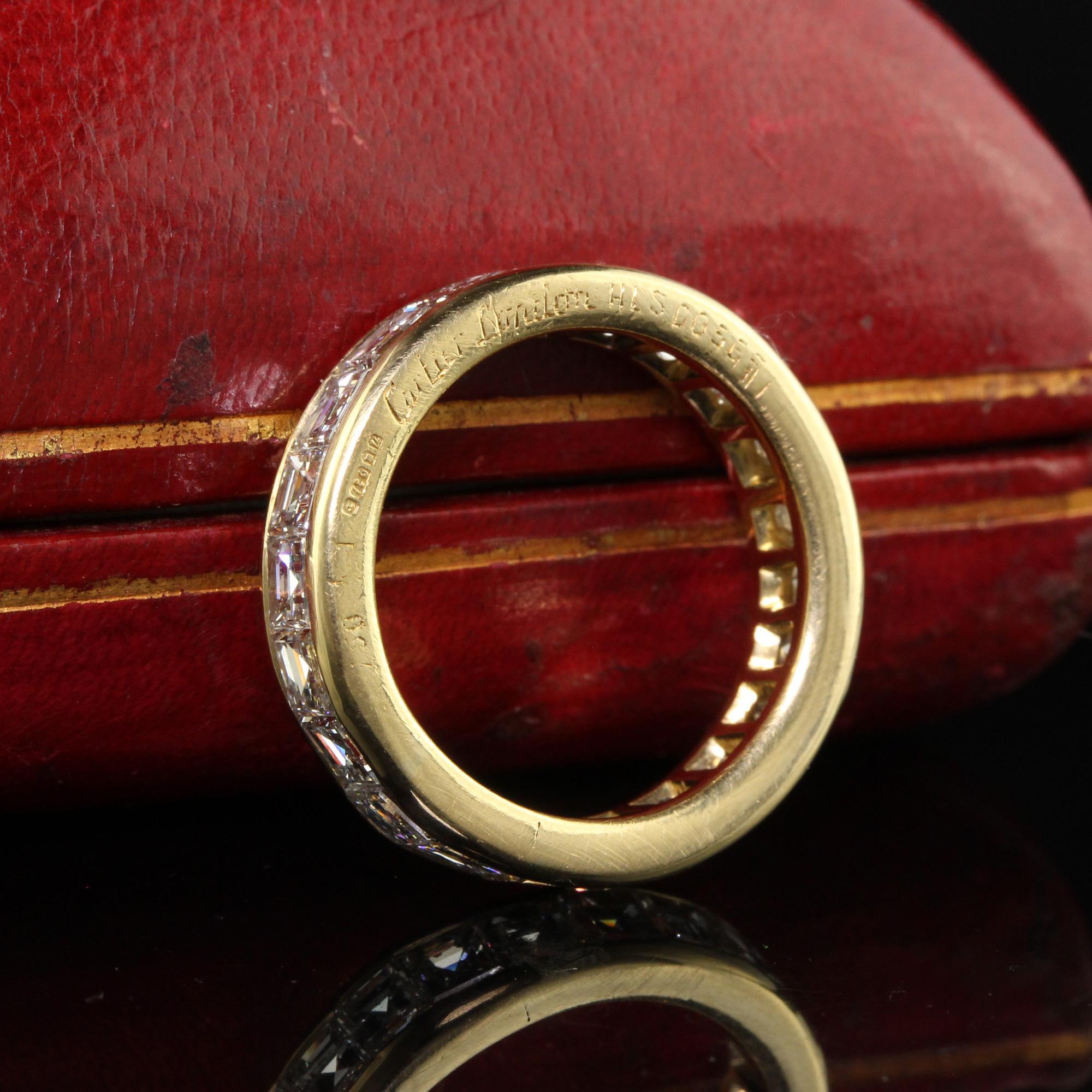Vintage Retro Cartier 18 Karat Gelbgold Eternity-Ring mit Diamanten im Carre-Schliff (Carréeschliff) im Angebot