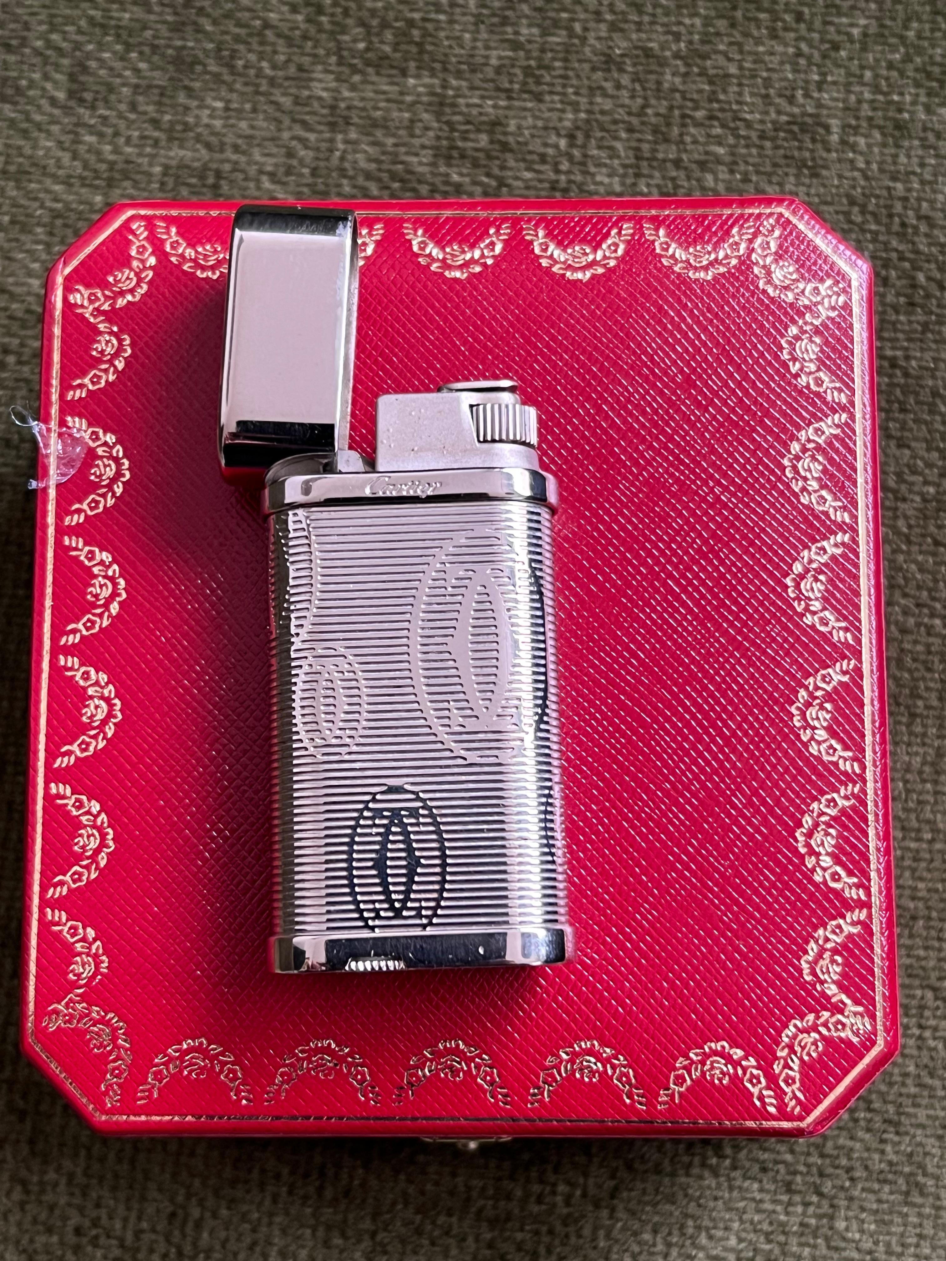 Vintage Retro Le Must De Cartier “C Logo” Lighter, Silver Palladium Finish 3
