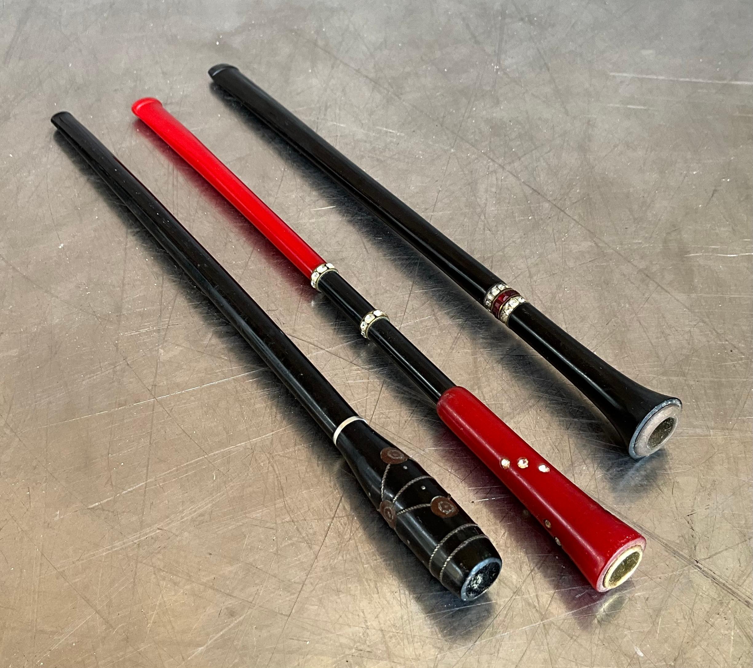 Vintage Retro Cigarette Holder- Set of 3 In Good Condition For Sale In West Palm Beach, FL