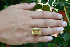 Vintage Retro Citrine Ruby Cocktail Ring 1940s 16 Carat Emerald Cut Gemstone