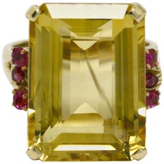 Vintage Retro Citrine Ruby Cocktail Ring 1940s 16 Carat Emerald Cut Gemstone