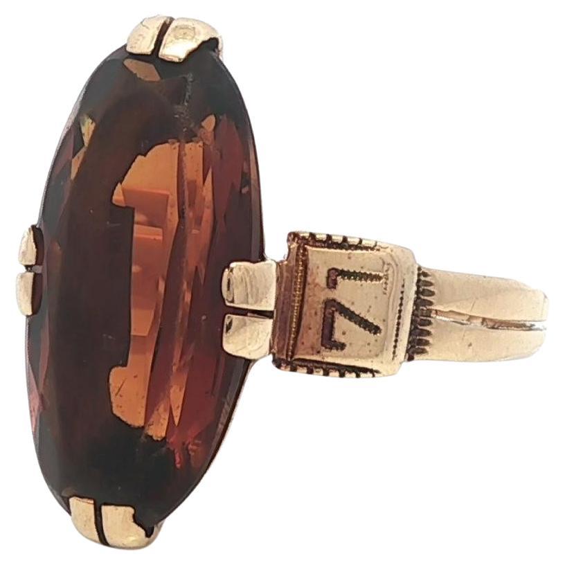 Vintage Retro Collectible 1971 14k Gold Elongated Oval Citrine School Ring For Sale