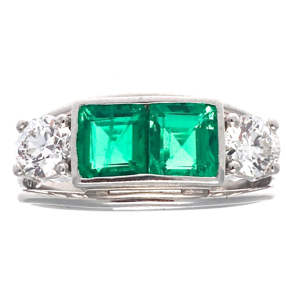 Emerald Cut Vintage Retro Emerald Diamond 18 Karat Gold Ring