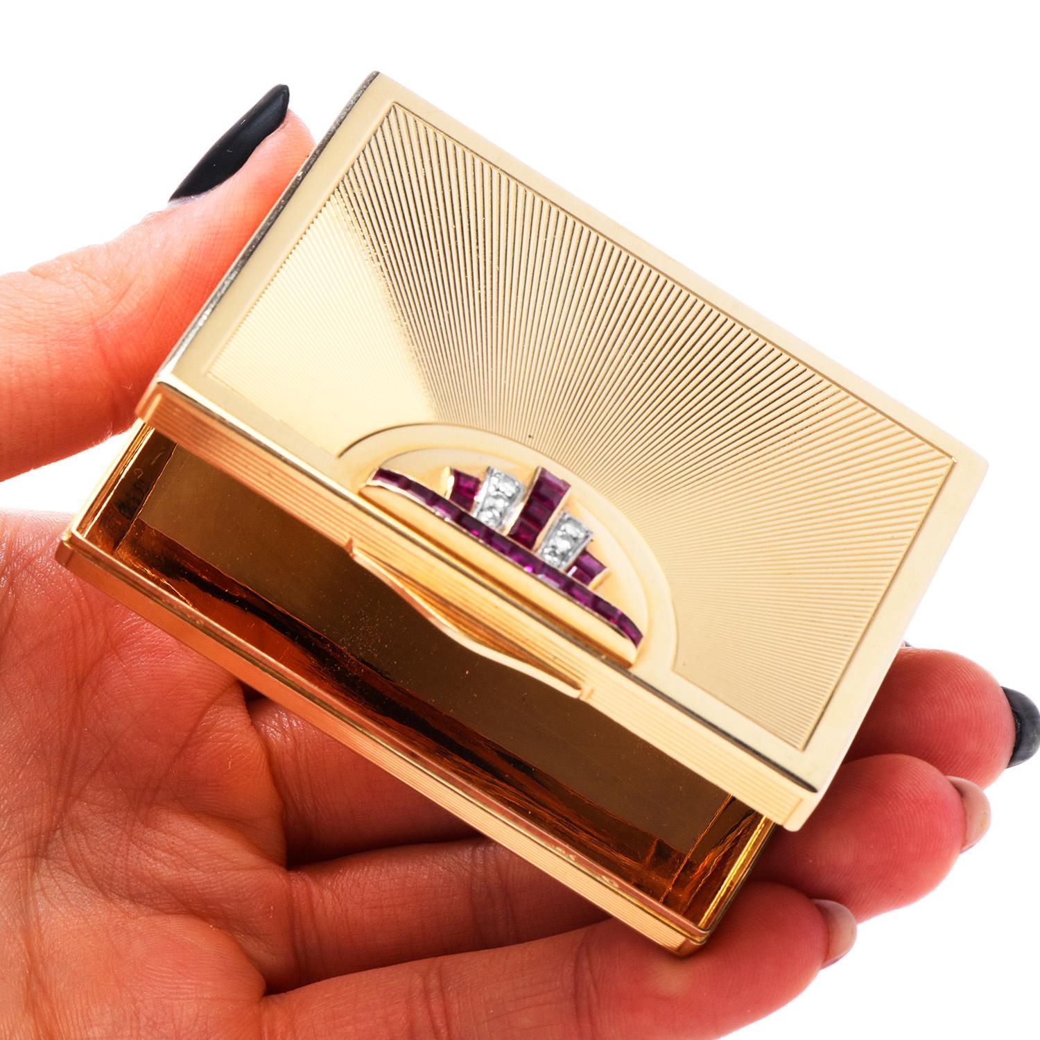 Boîte compacte rétro vintage en or jaune 14 carats avec diamants de Birmanie et rubis en vente 3