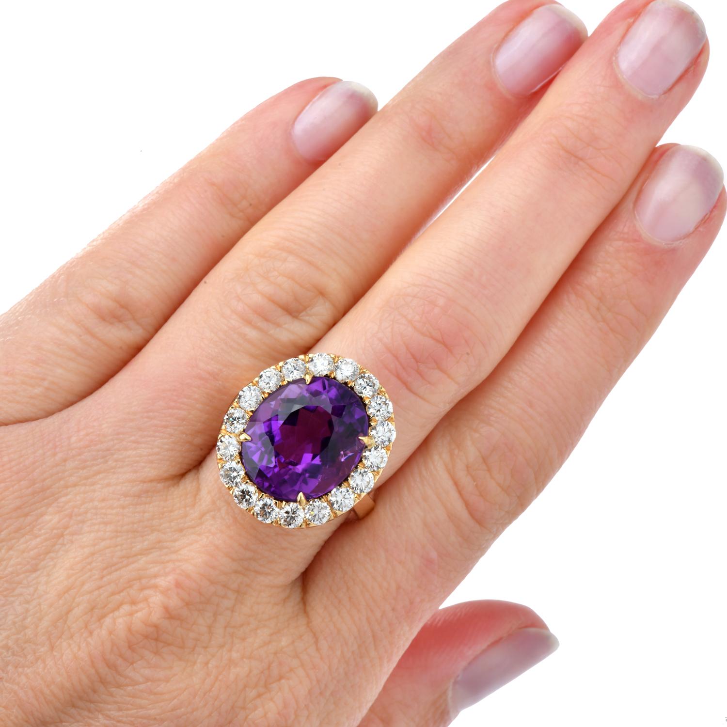 Vintage Retro Diamond Fine Amethyst 18k Yellow Gold Halo Cocktail Ring For Sale 1