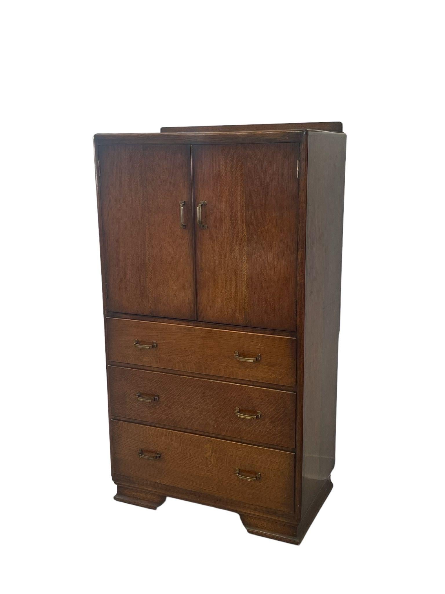 Mid-Century Modern Vintage Retro Dovetailed Dresser With Original Hardware. For Sale