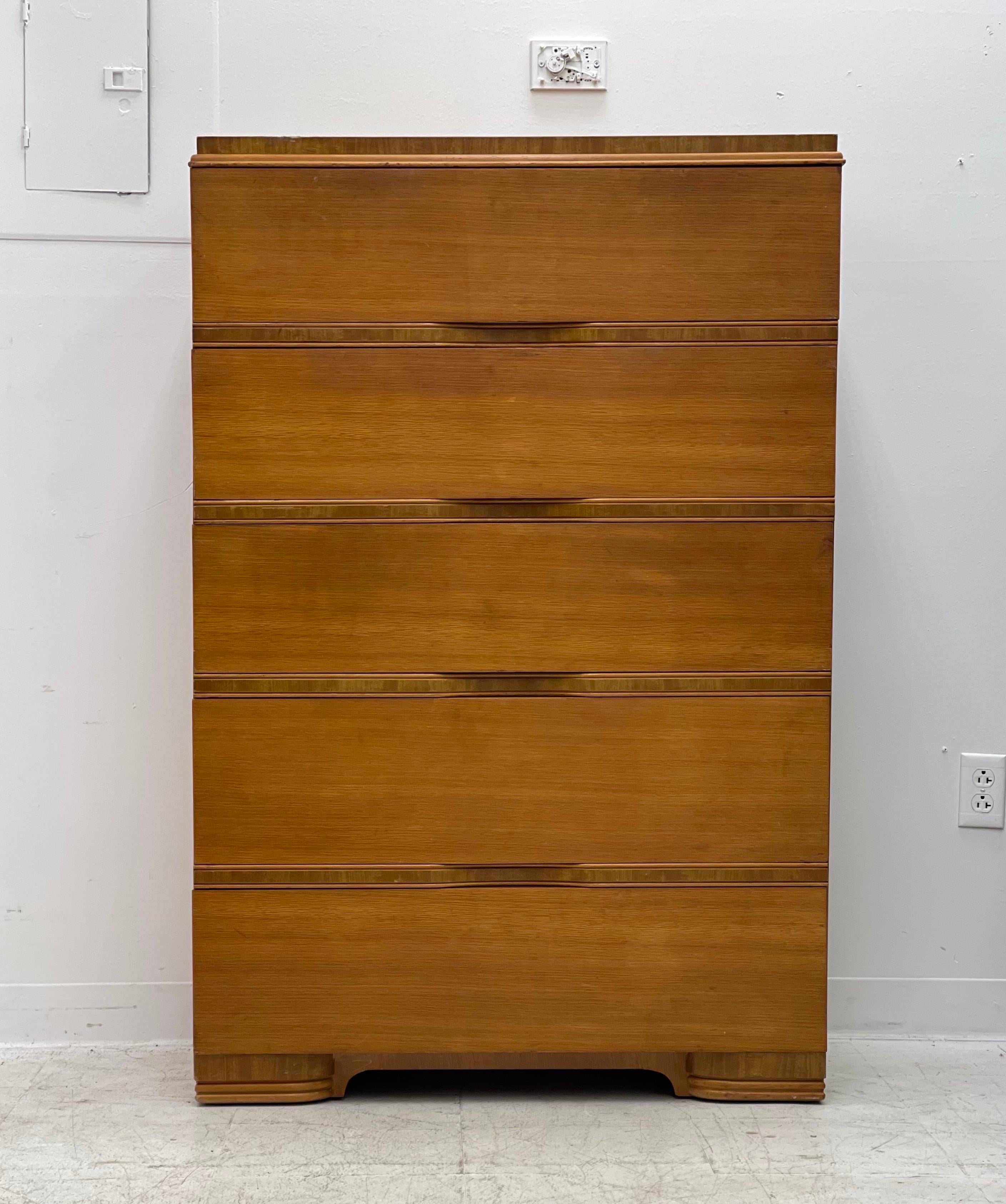 Vintage retro dresser cabinet storage drawers

Dimensions. 34 W ; 52 H ; 18 1/2 D.