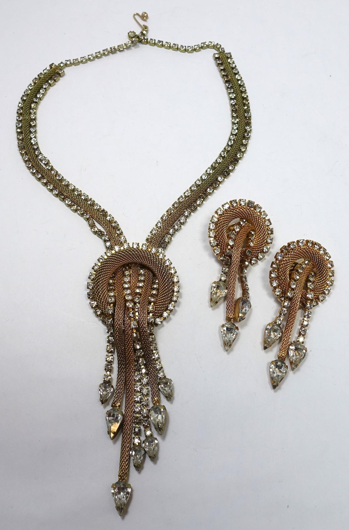 Vintage Retro Drop Necklace & Earrings Set In Good Condition In New York, NY