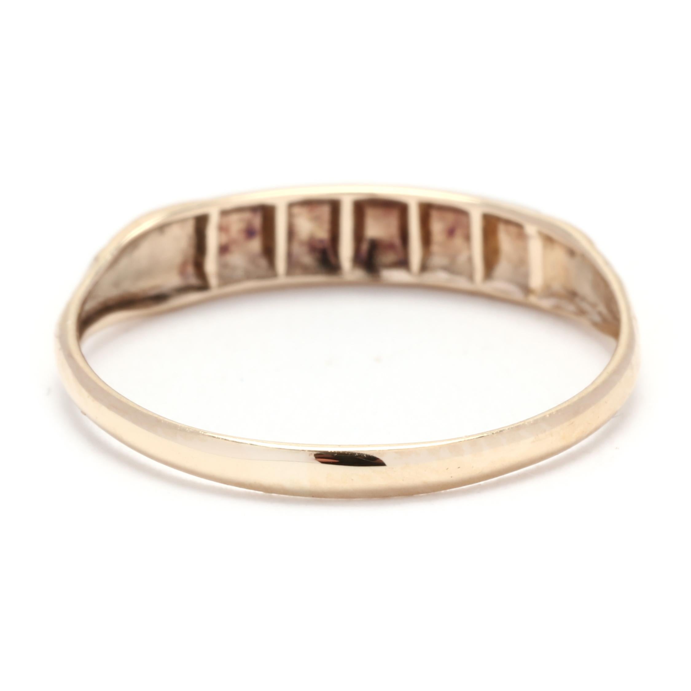 Vintage Retro Engraved Wedding Band, 14K Yellow Gold, Ring Size 5.5, Thin In Good Condition In McLeansville, NC