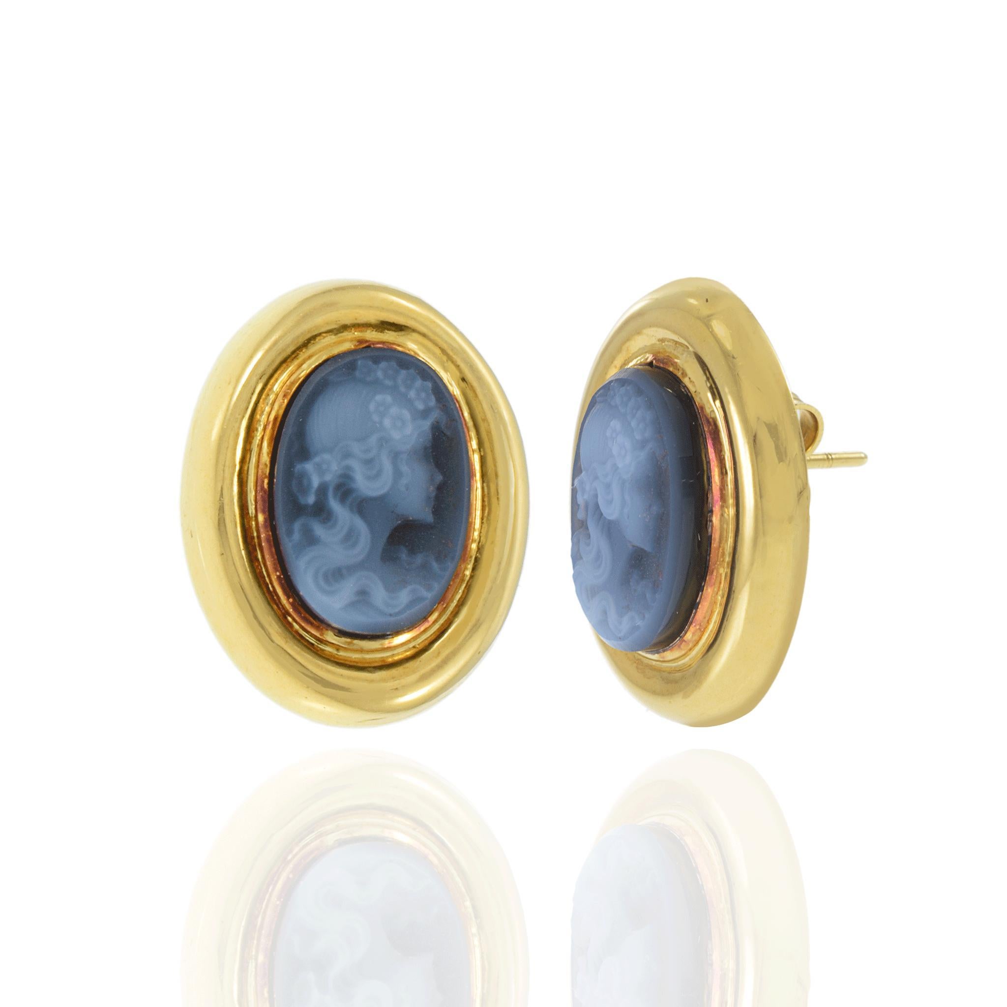 Portrait Cut Vintage Retro Era 18KT Yellow Gold Blue Agate Portrait Earrings For Sale