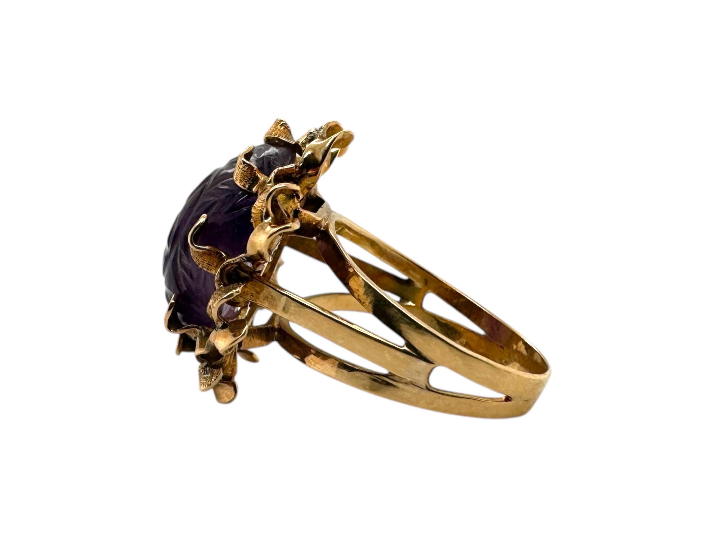 Vintage Retro Era Carved Amethyst Cocktail Ring 14K Rose Gold For Sale 3