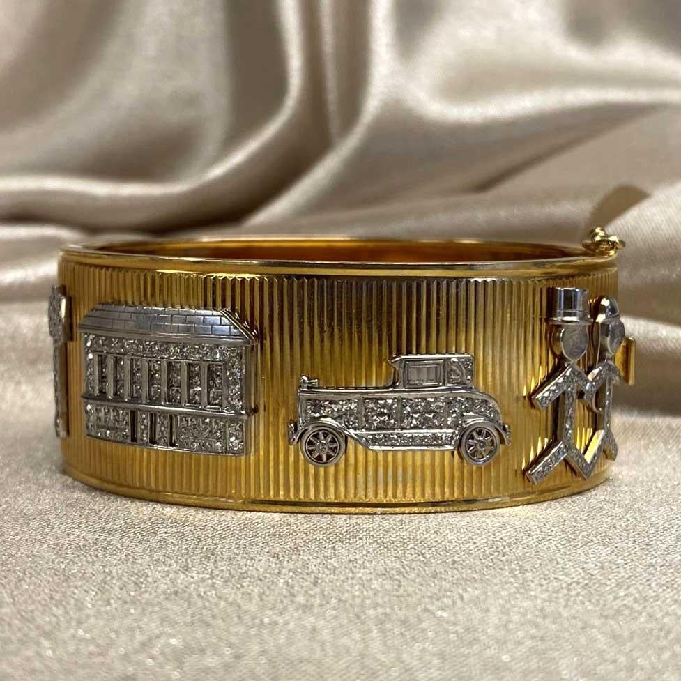 Vintage Retro Era Charms Bracelet, 14k Yellow Gold Bangle & Platinum  In Excellent Condition For Sale In New York, NY