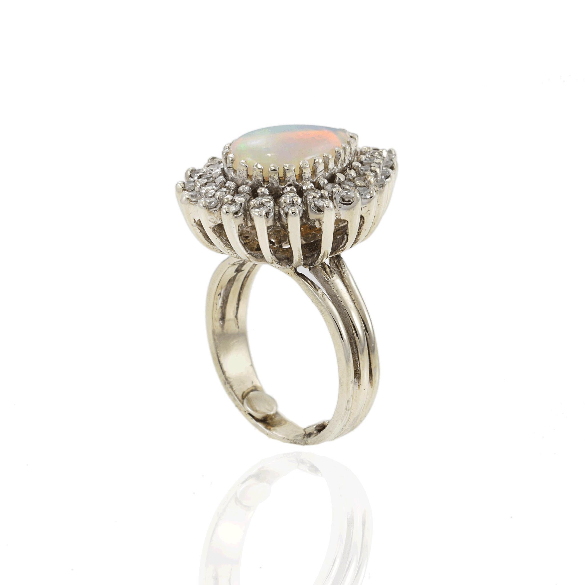 De las mujeres Anillo Retro Vintage de Ópalo y Diamantes en venta