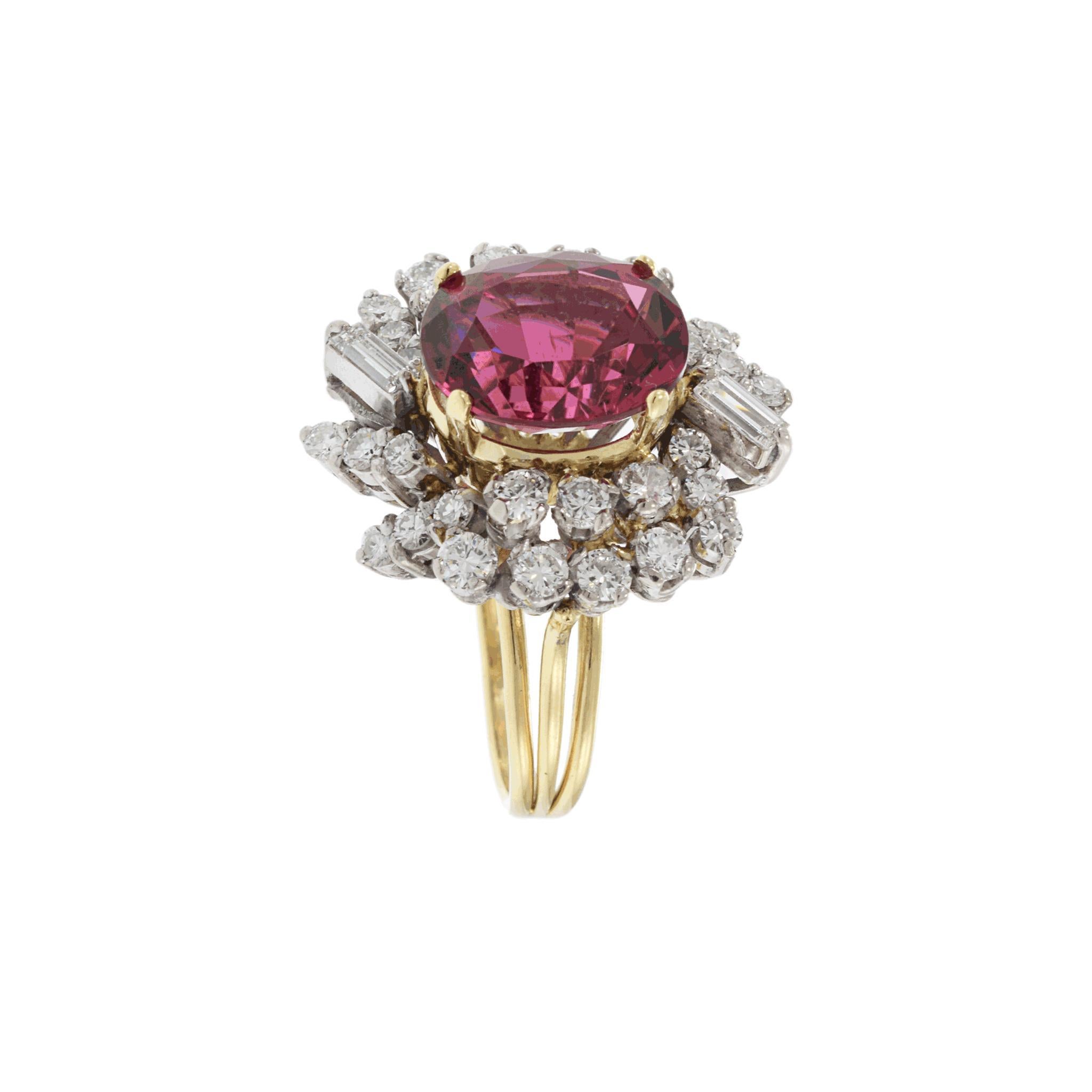 Anello vintage retrò con tormalina rosa e diamanti In condizioni buone in vendita a New York, NY