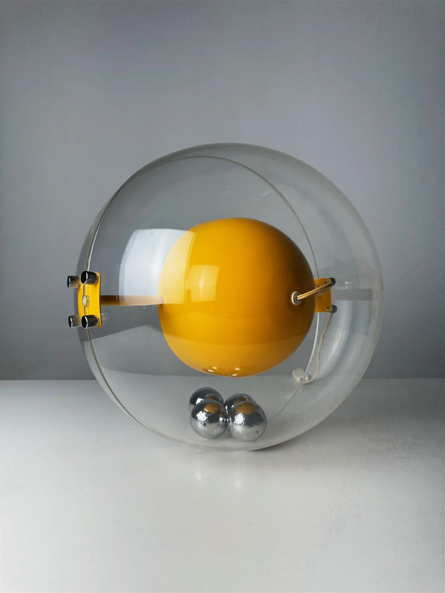 Vintage retro futuristic Globe by Rafael Carreras for Tramo 1971 Space Age 1