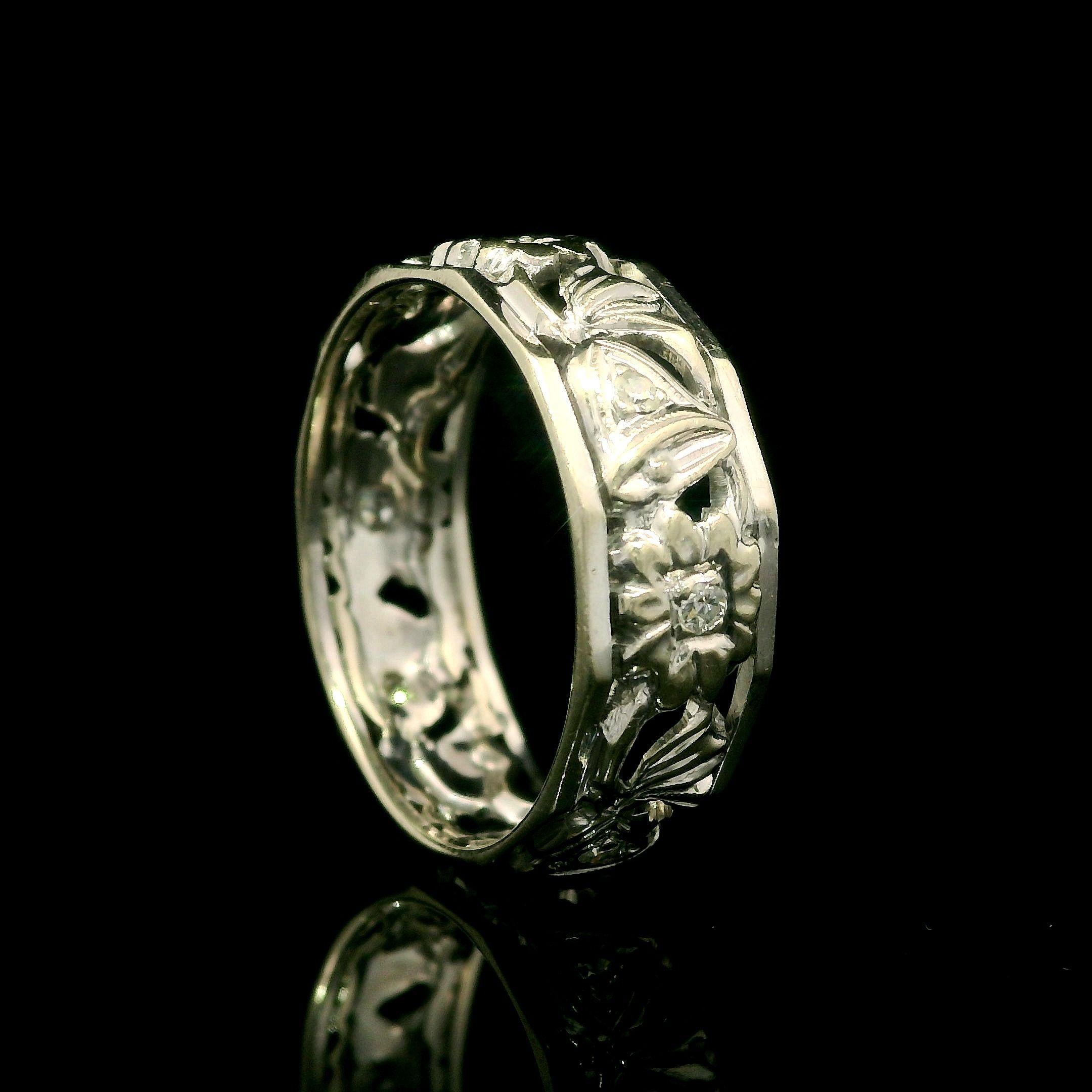 Vintage Retro Gold Diamant Floral & Glocken Open Work Center Facettierte Kanten Band, Vintage Retro, Vintage Damen im Angebot