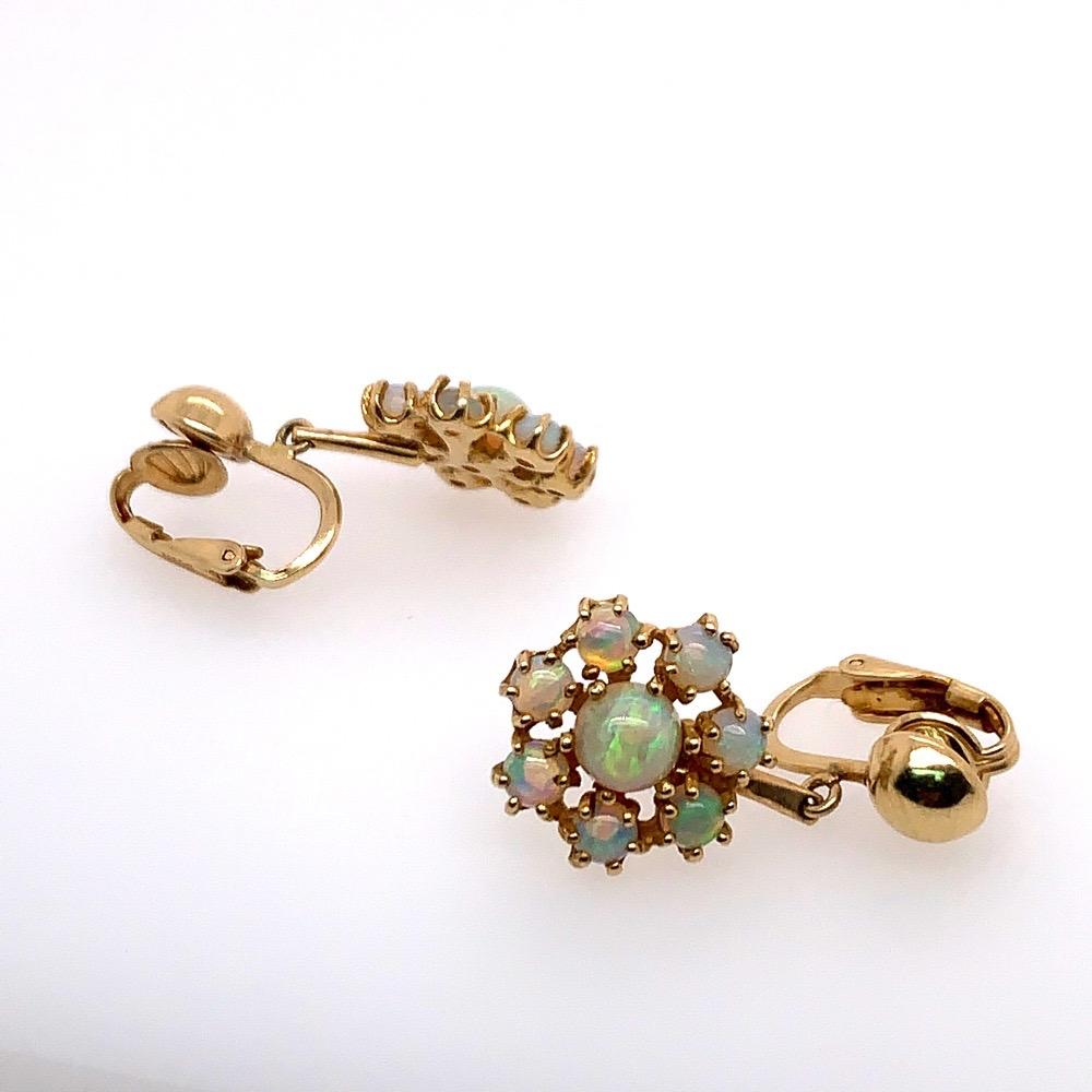 Round Cut Vintage Retro Gold Natural Opal Earrings Gem Stone, circa 1980 For Sale