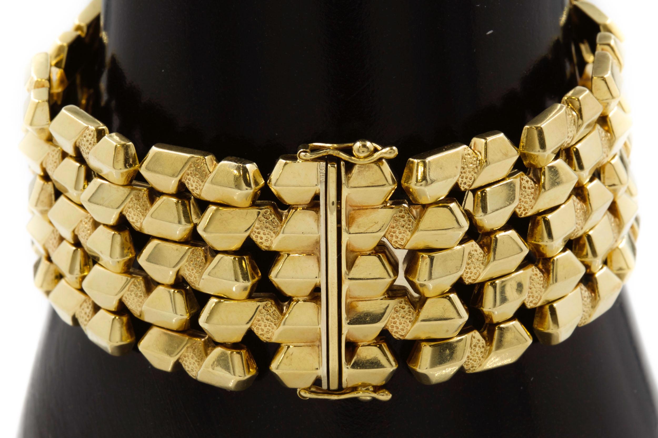 Vintage Retro Italian 14K Yellow Gold Textured Panther-Link Bracelet 7 1/8