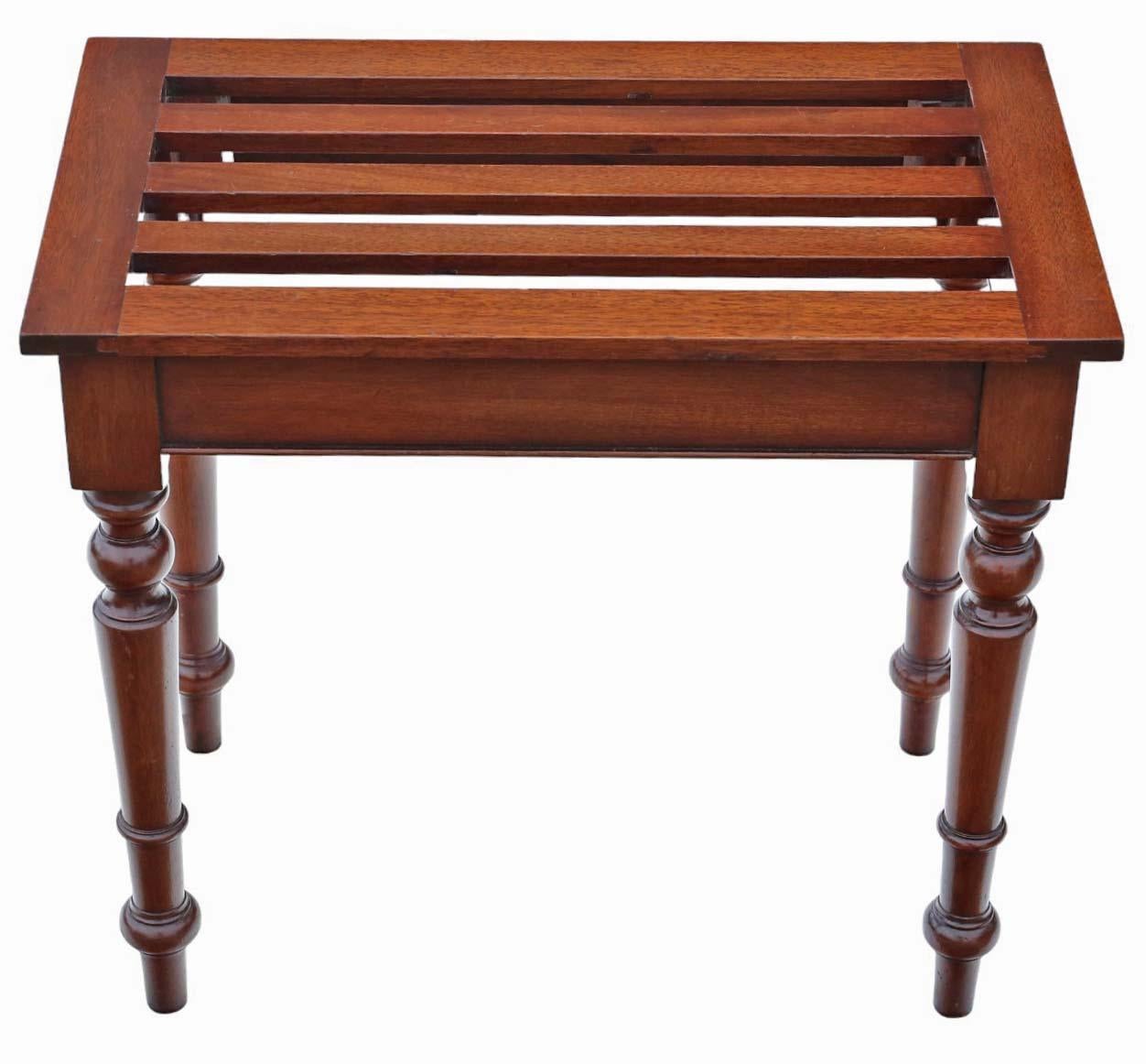 Vintage Retro Mahogany Luggage Stand - Quality Rack in Victorian Style from the mid-20th Century.

This piece boasts sturdy and durable construction, featuring no loose joints or woodworm, making it a charming and rare find of quality. Recently